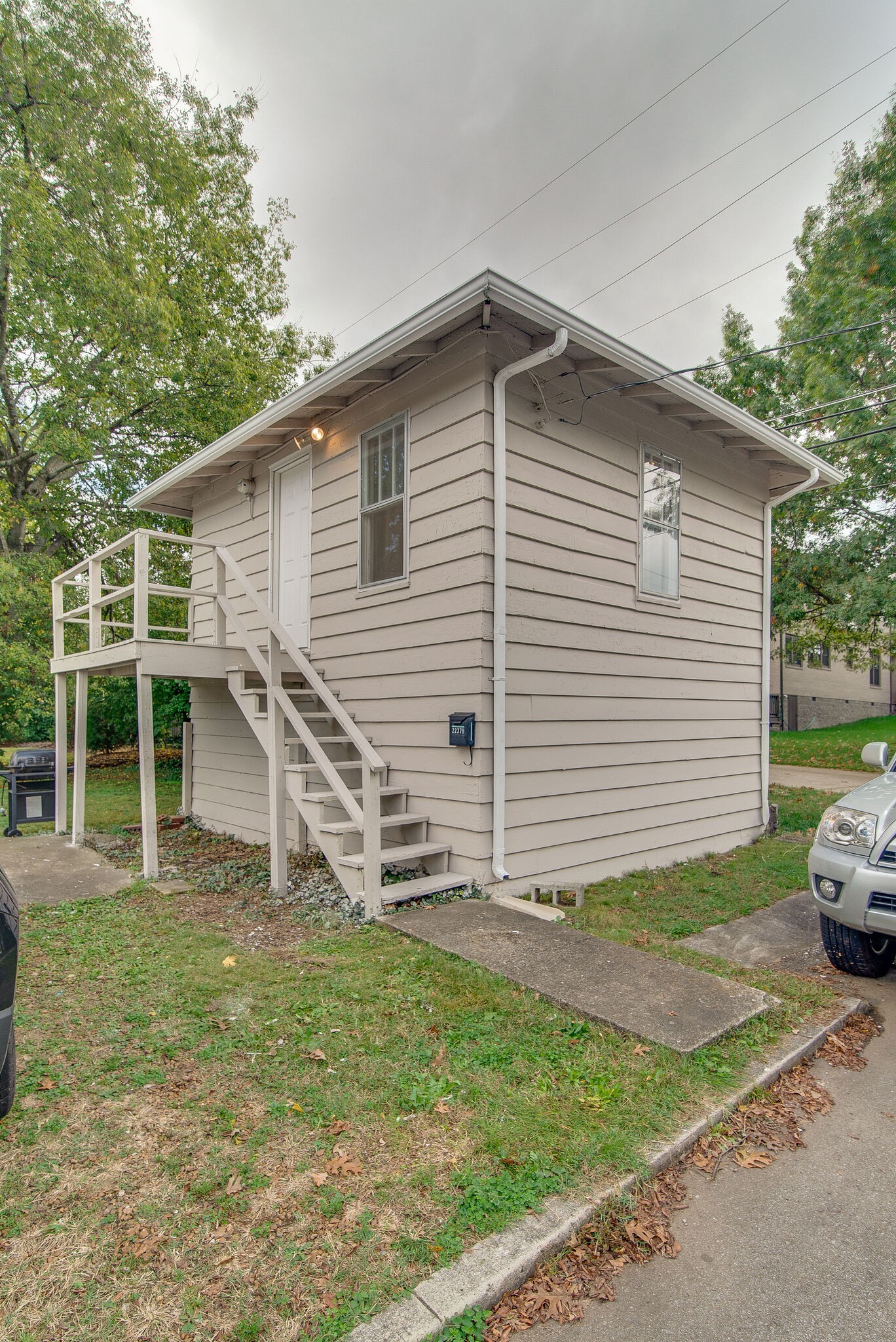 2237B Blair Blvd Unit: B