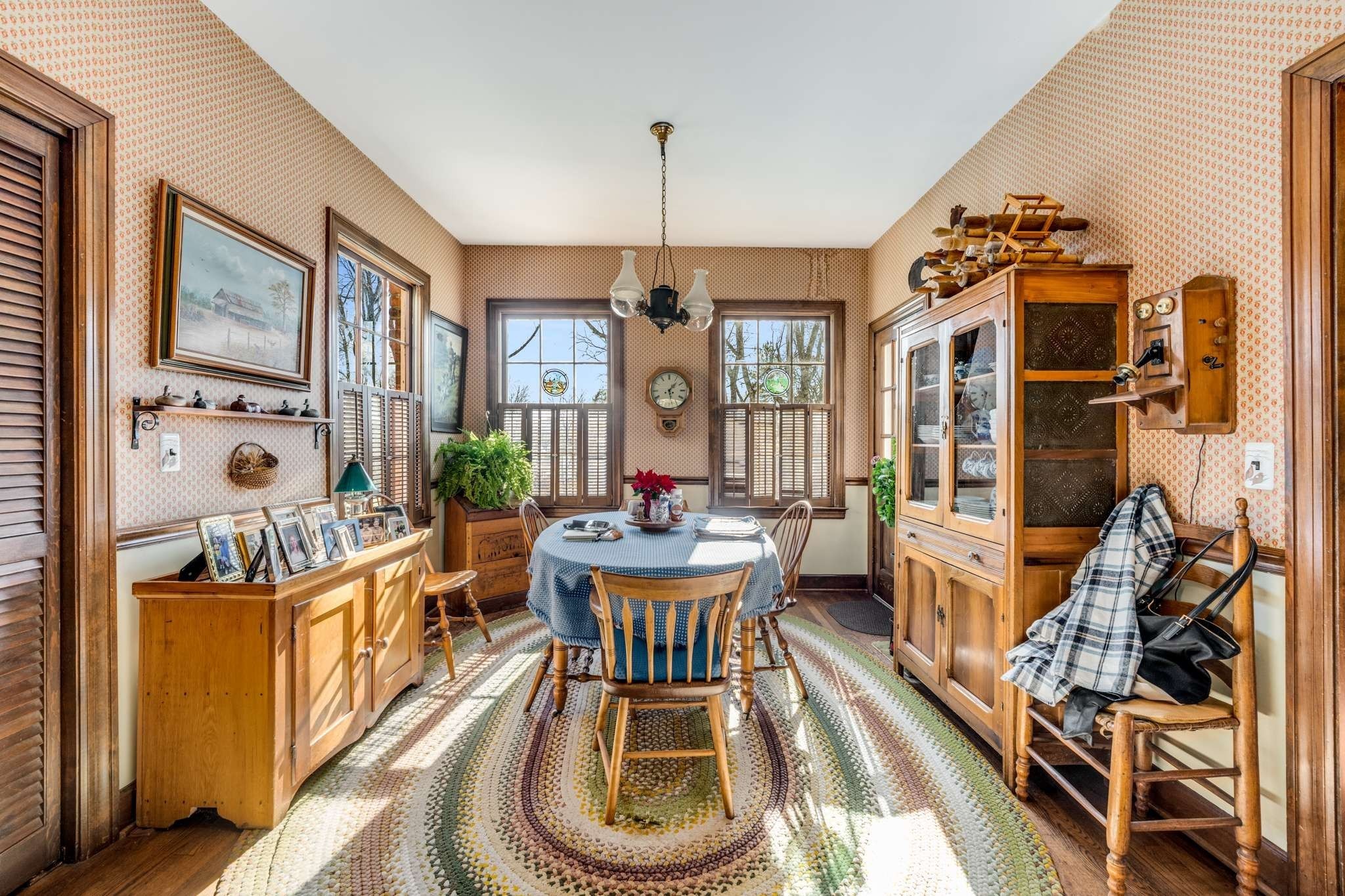 2429 Bear Rd