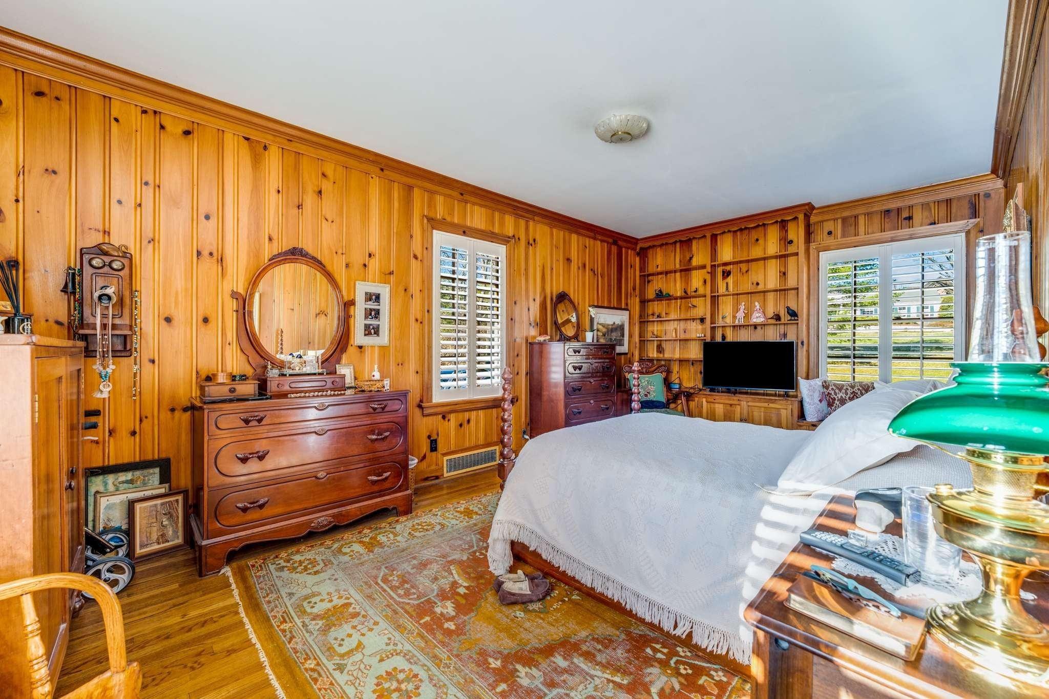 2429 Bear Rd