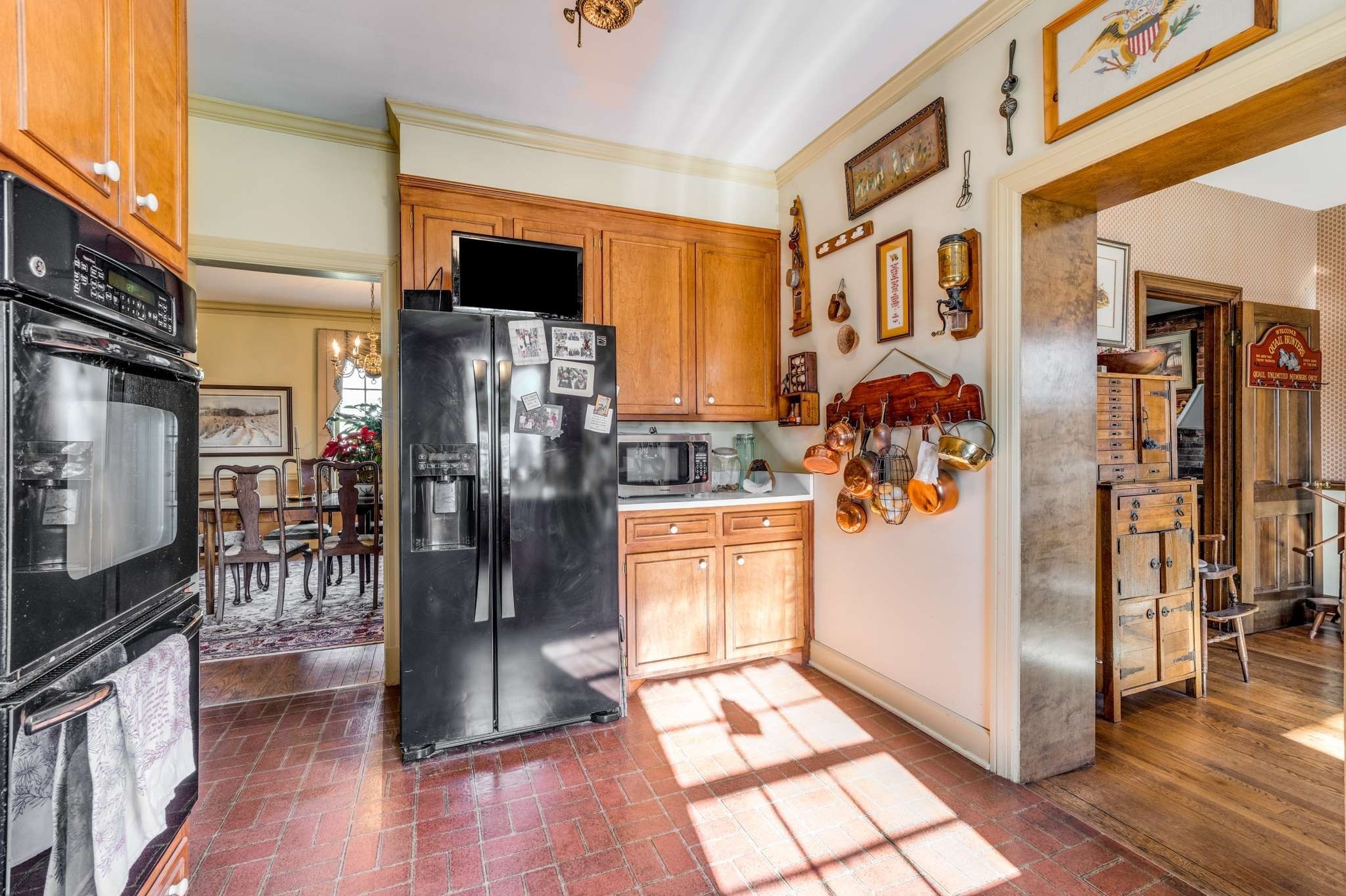 2429 Bear Rd