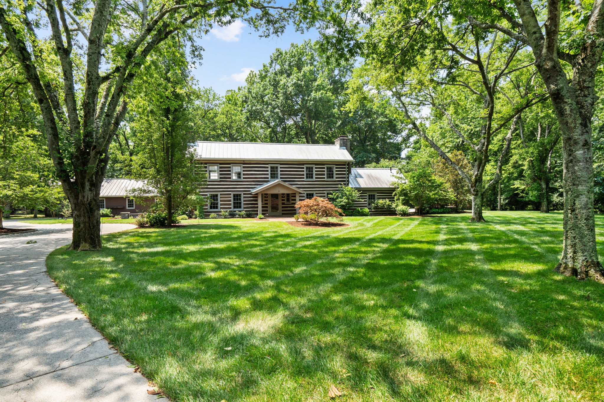 2207 Old Hickory Blvd