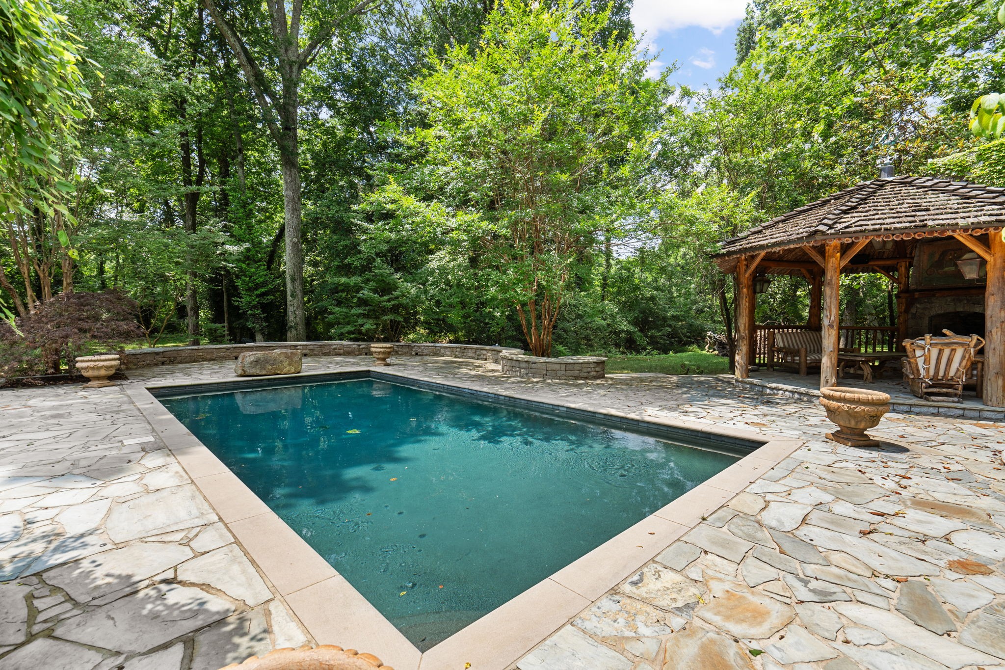 2207 Old Hickory Blvd