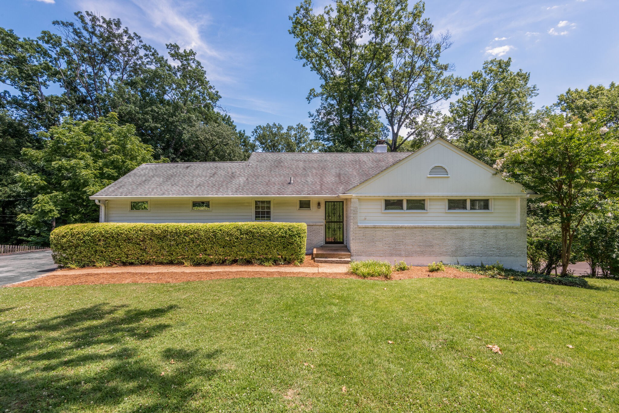 820 Kendall Dr