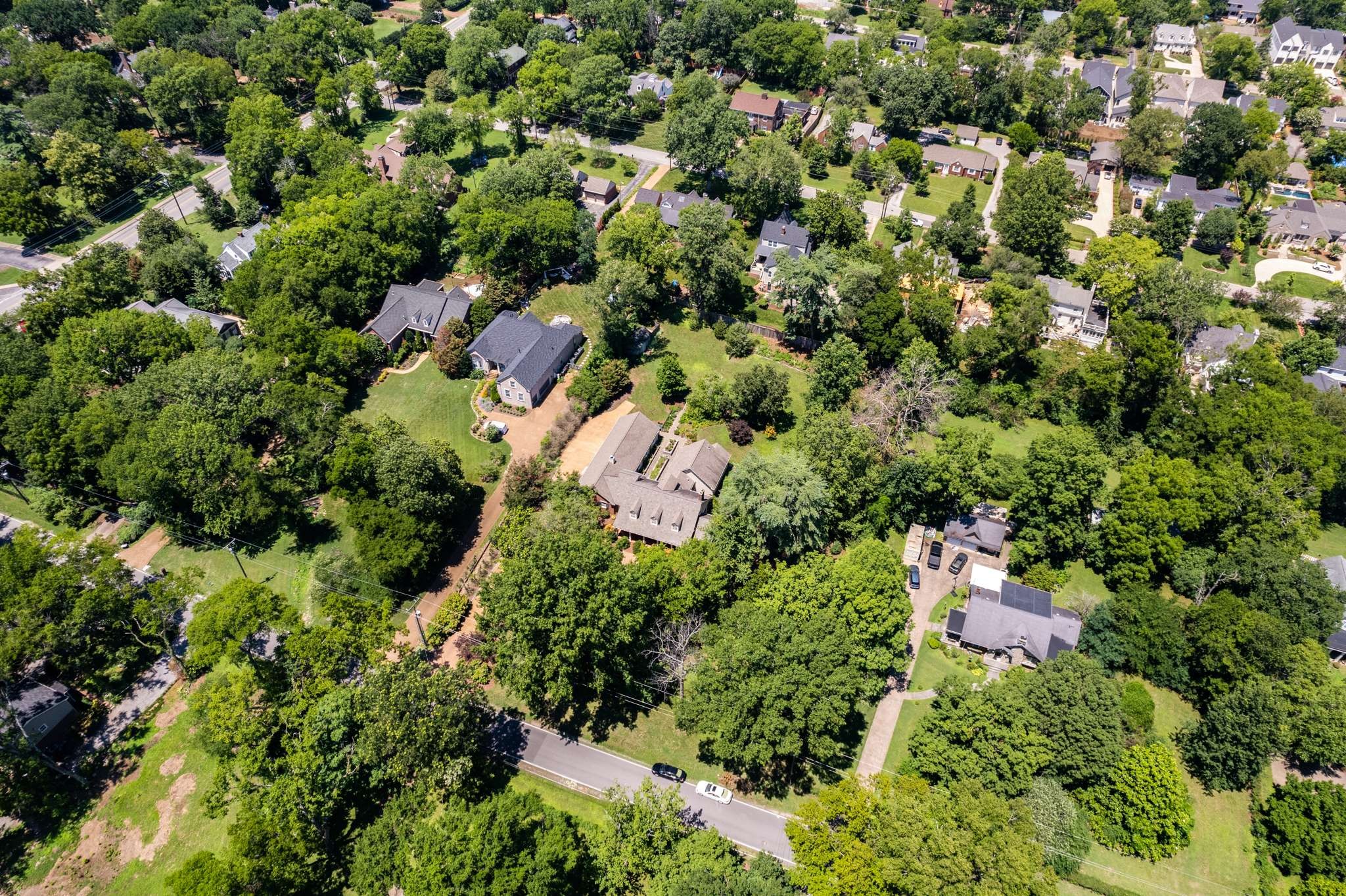 1520 Graybar Ln