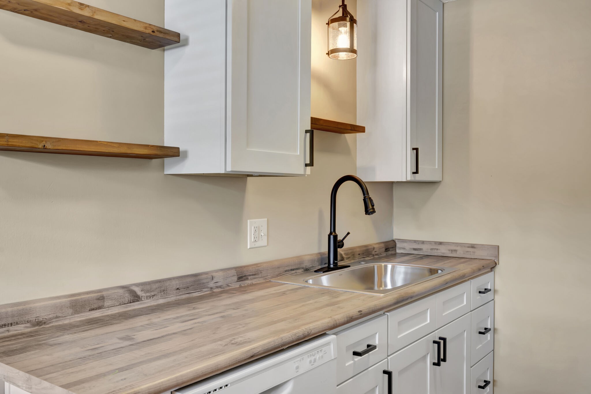 276 White Bridge Pike Unit: 93