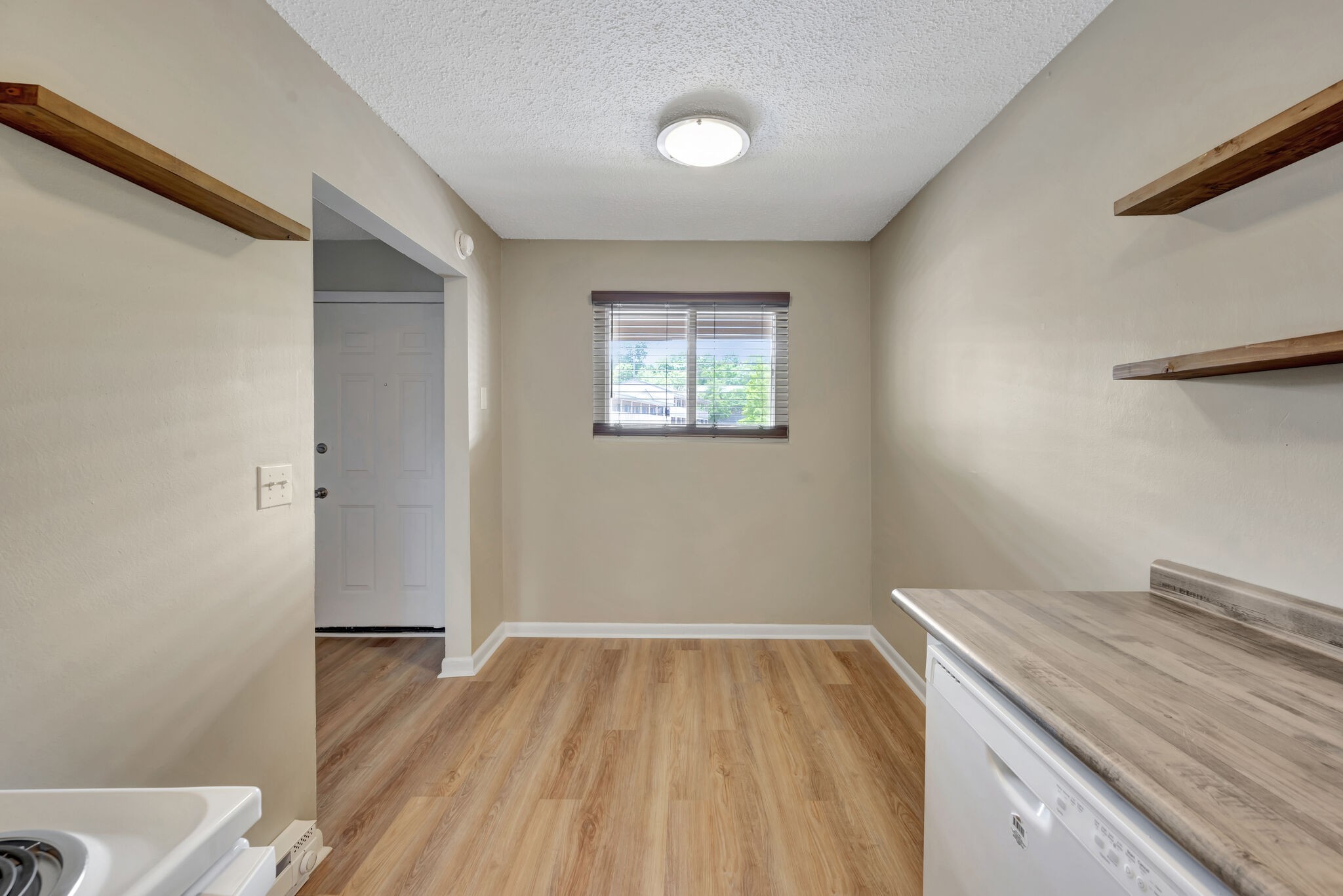 276 White Bridge Pike Unit: 93