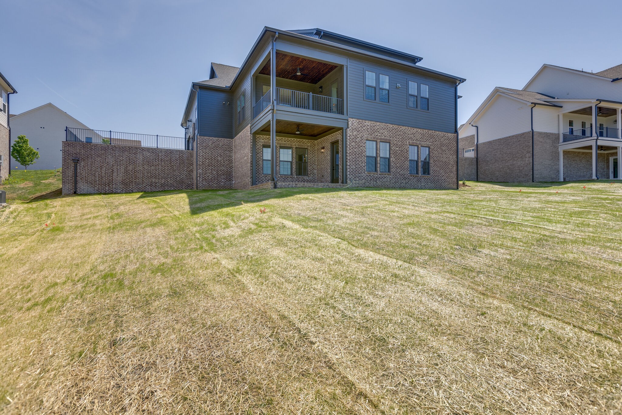 1008 Lawson Ln