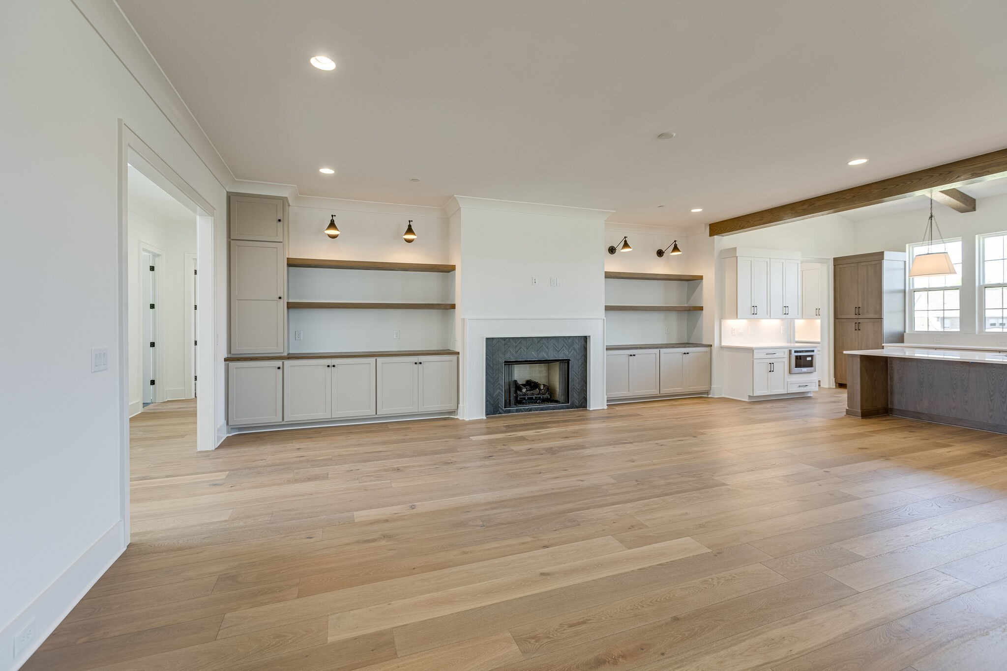 1008 Lawson Ln