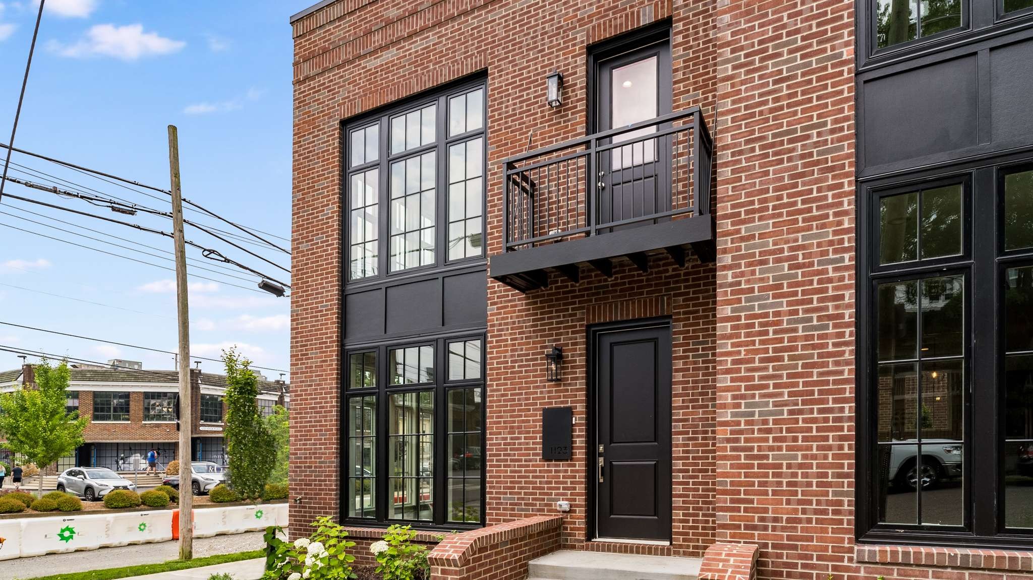 1123 Villa Pl