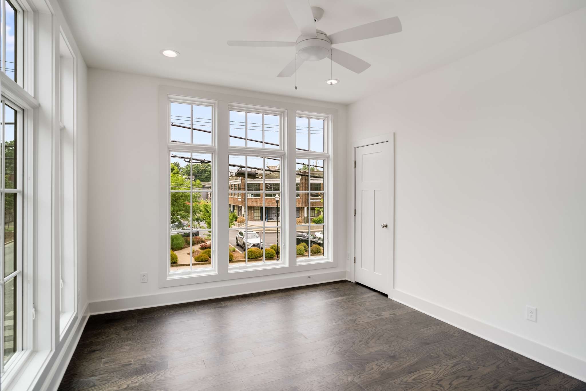 1123 Villa Pl