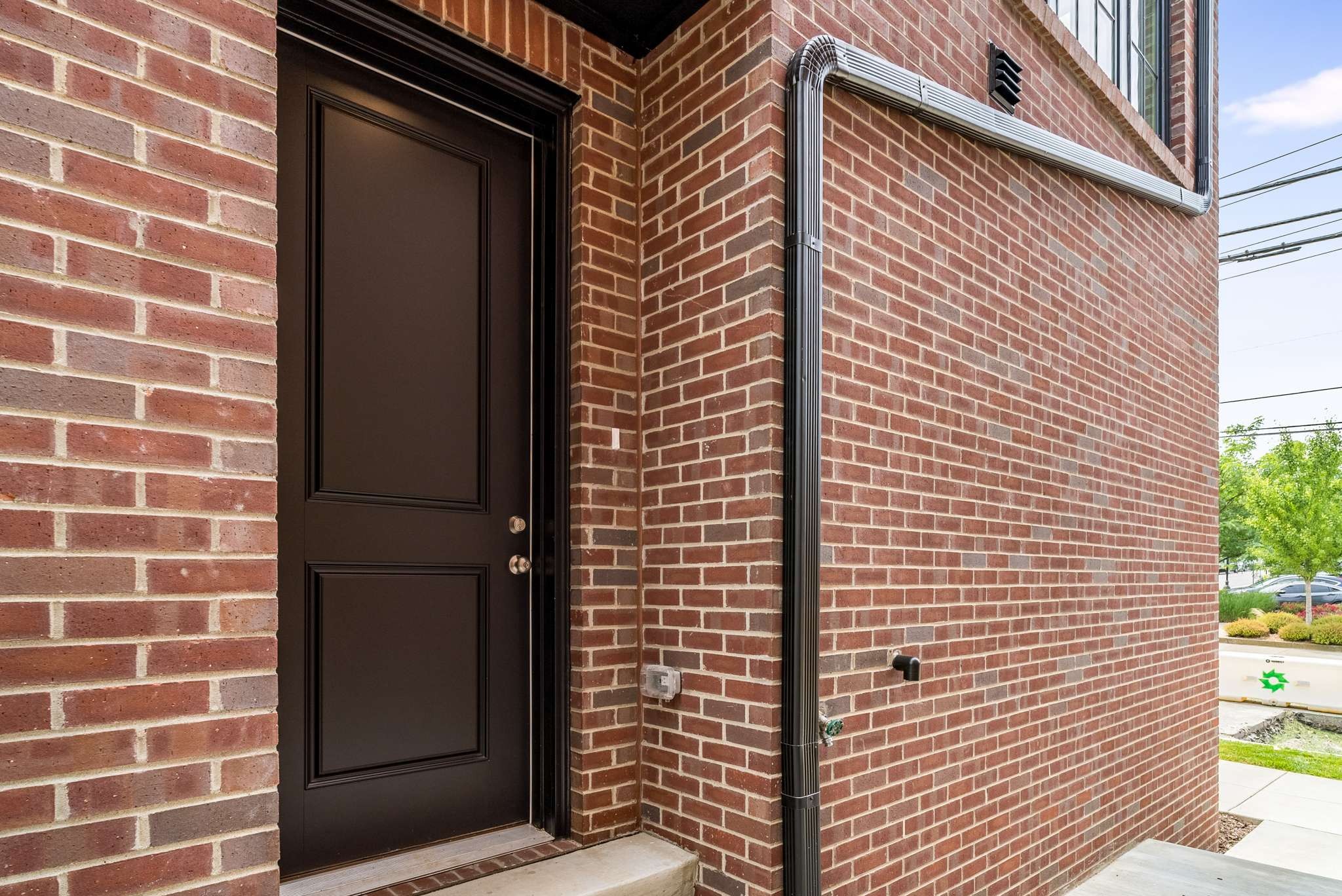 1123 Villa Pl