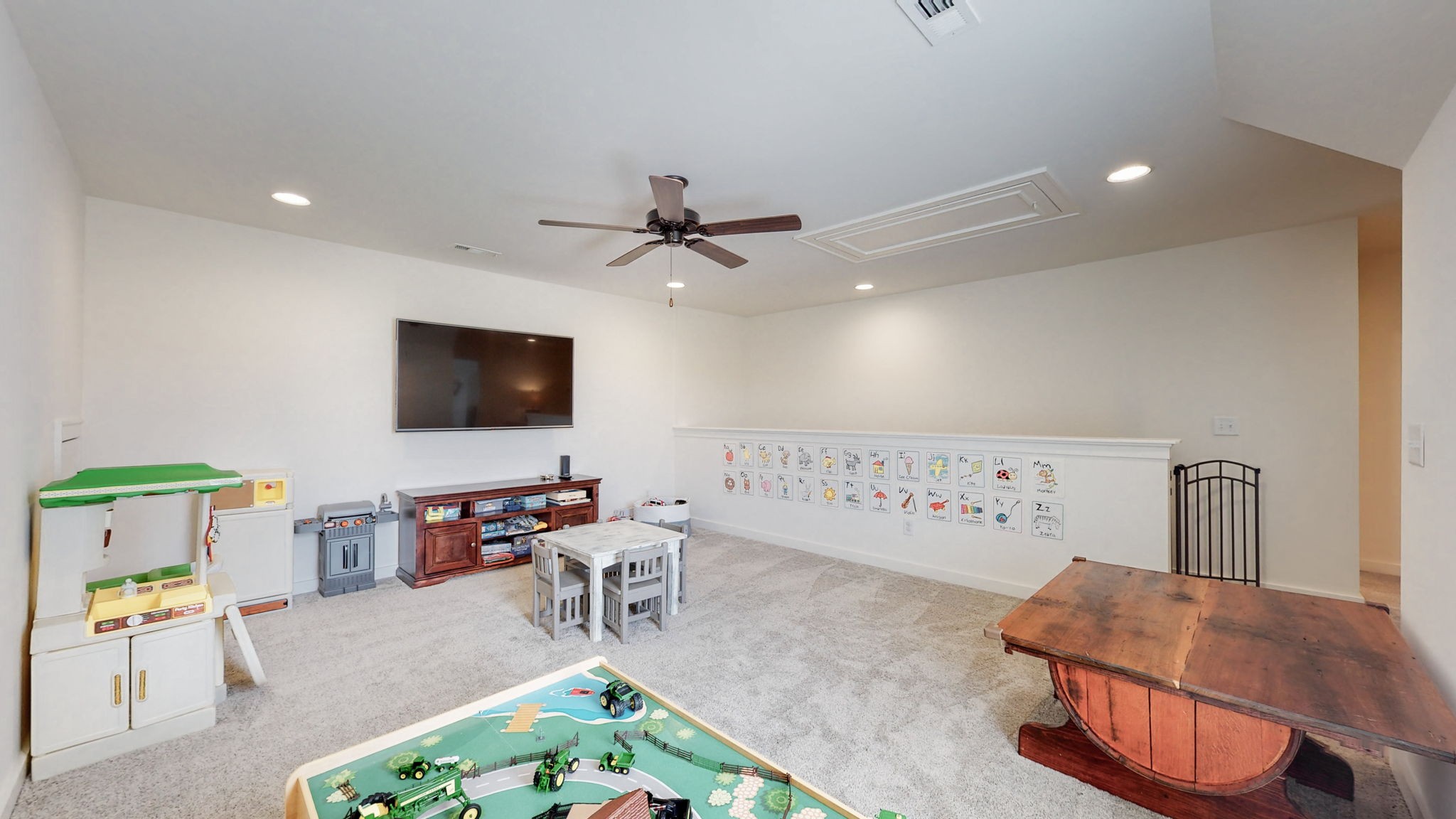 7505 Delancey Dr