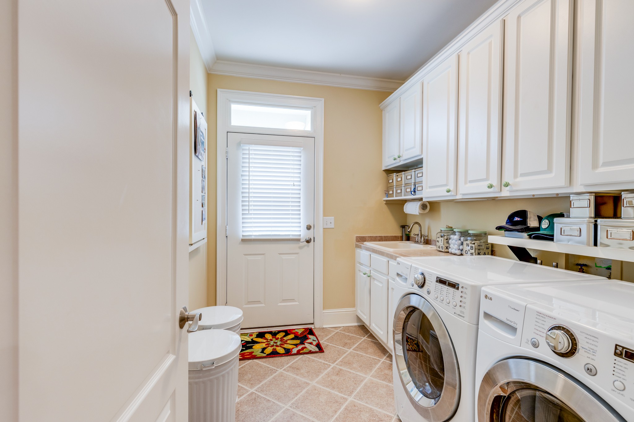 325 Fountainbrooke Dr