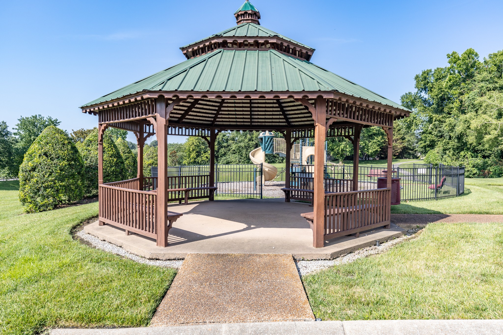 325 Fountainbrooke Dr