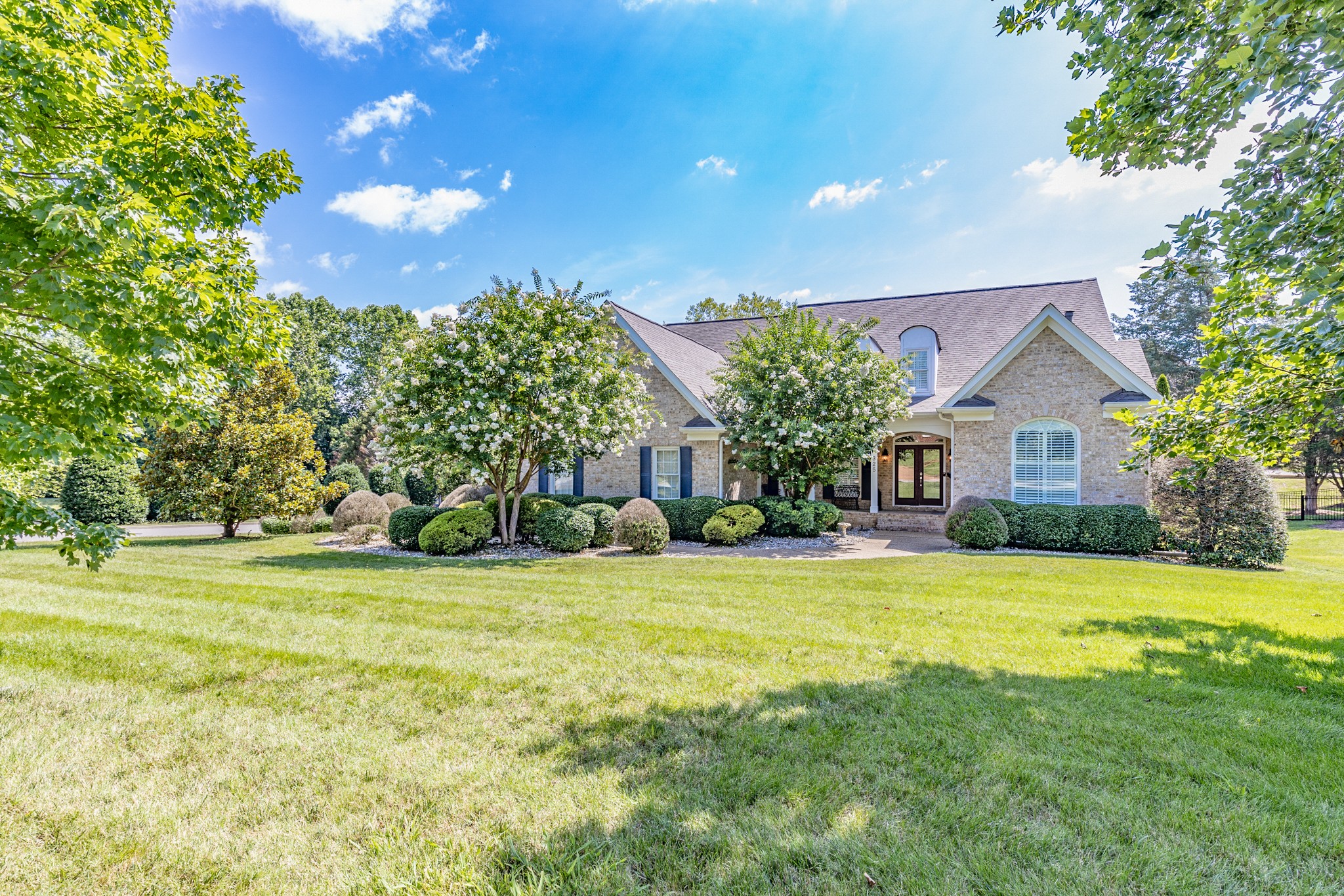 325 Fountainbrooke Dr