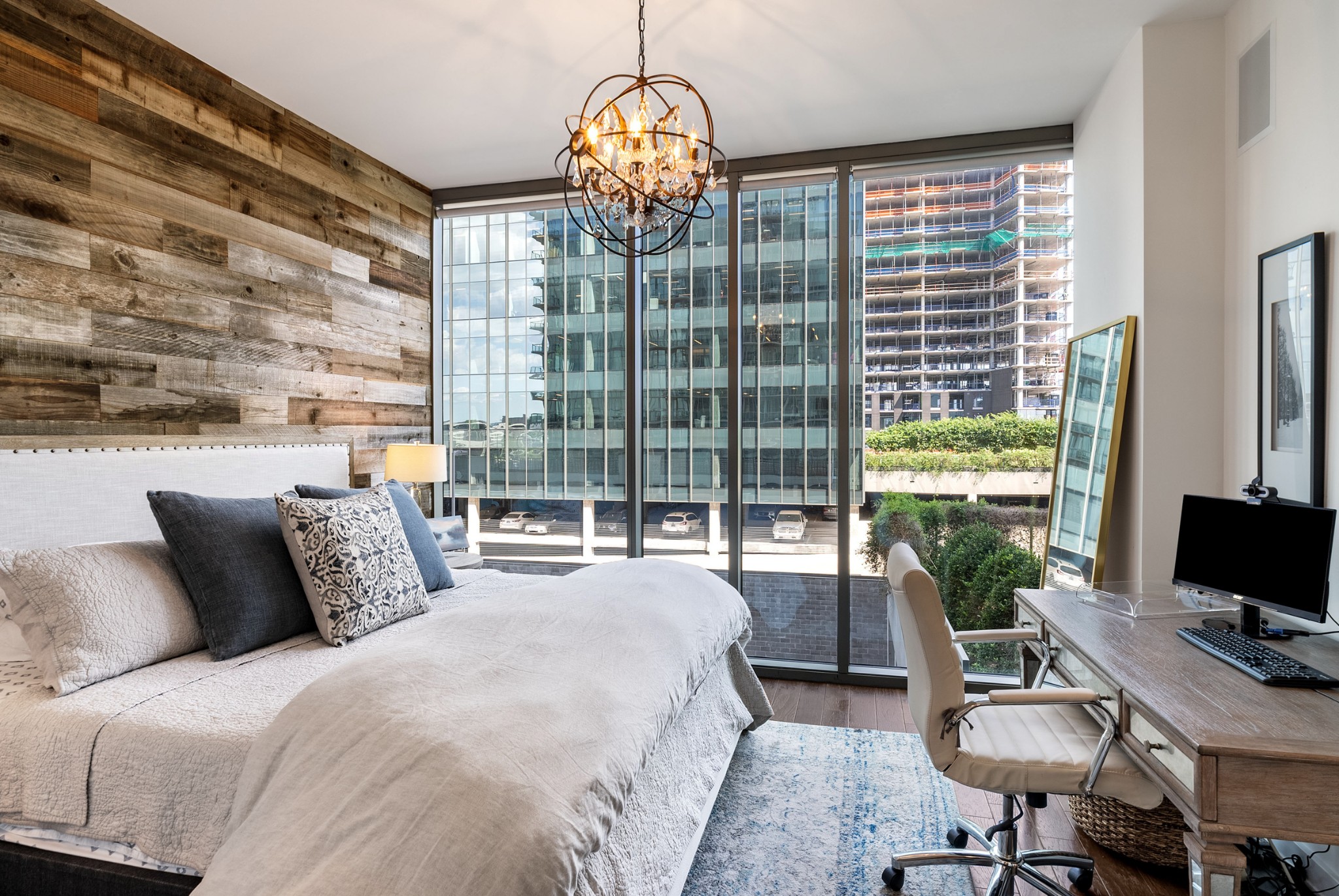 1212 Laurel St Unit: 606