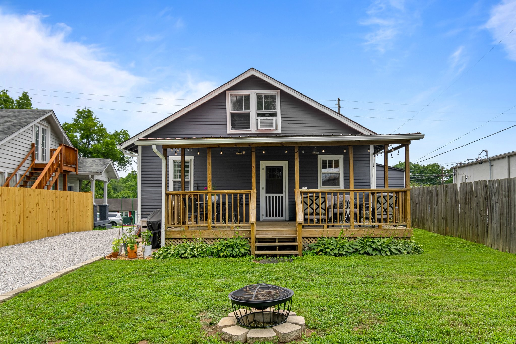 1105 Kirkland Ave