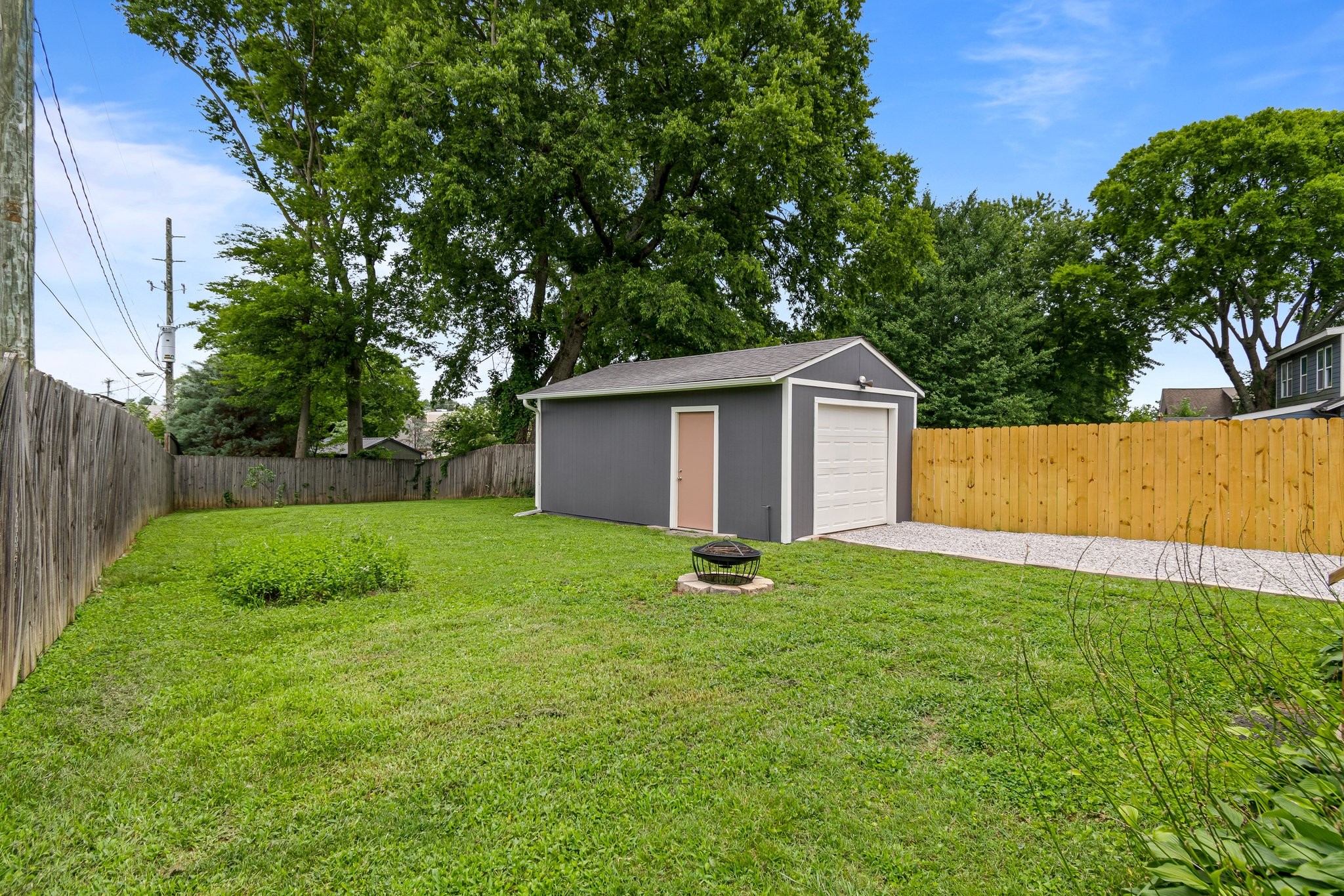 1105 Kirkland Ave