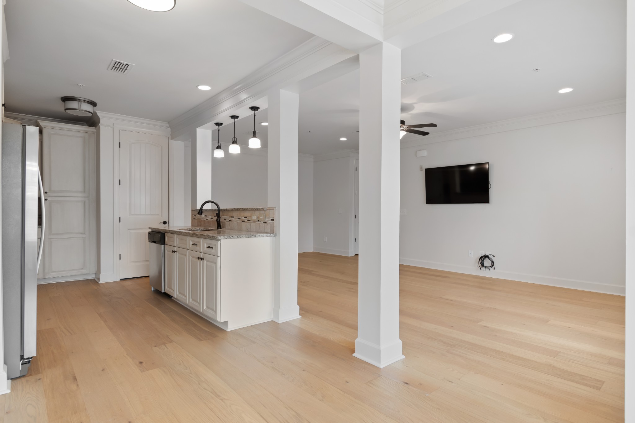 106 Front St Unit: 23