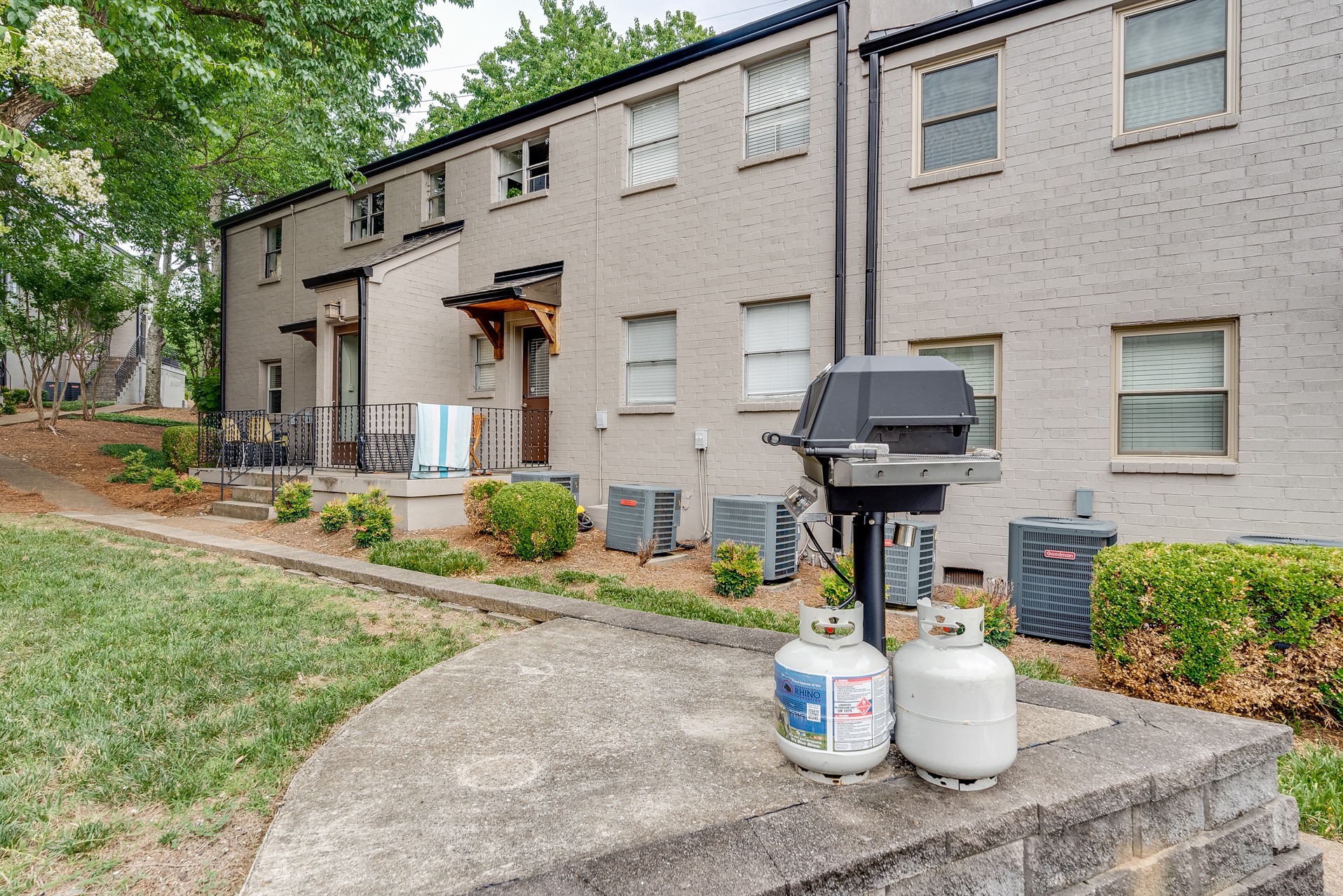 2831 Hillside Dr Unit: H7