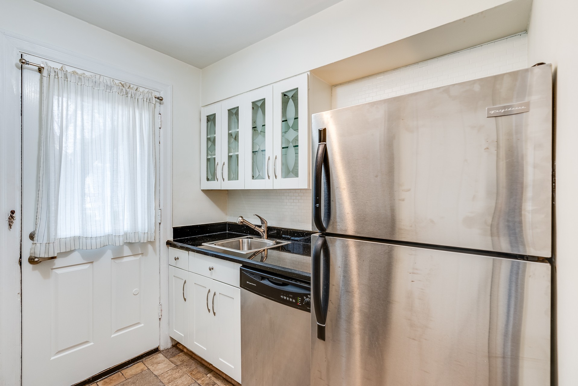 2831 Hillside Dr Unit: H7