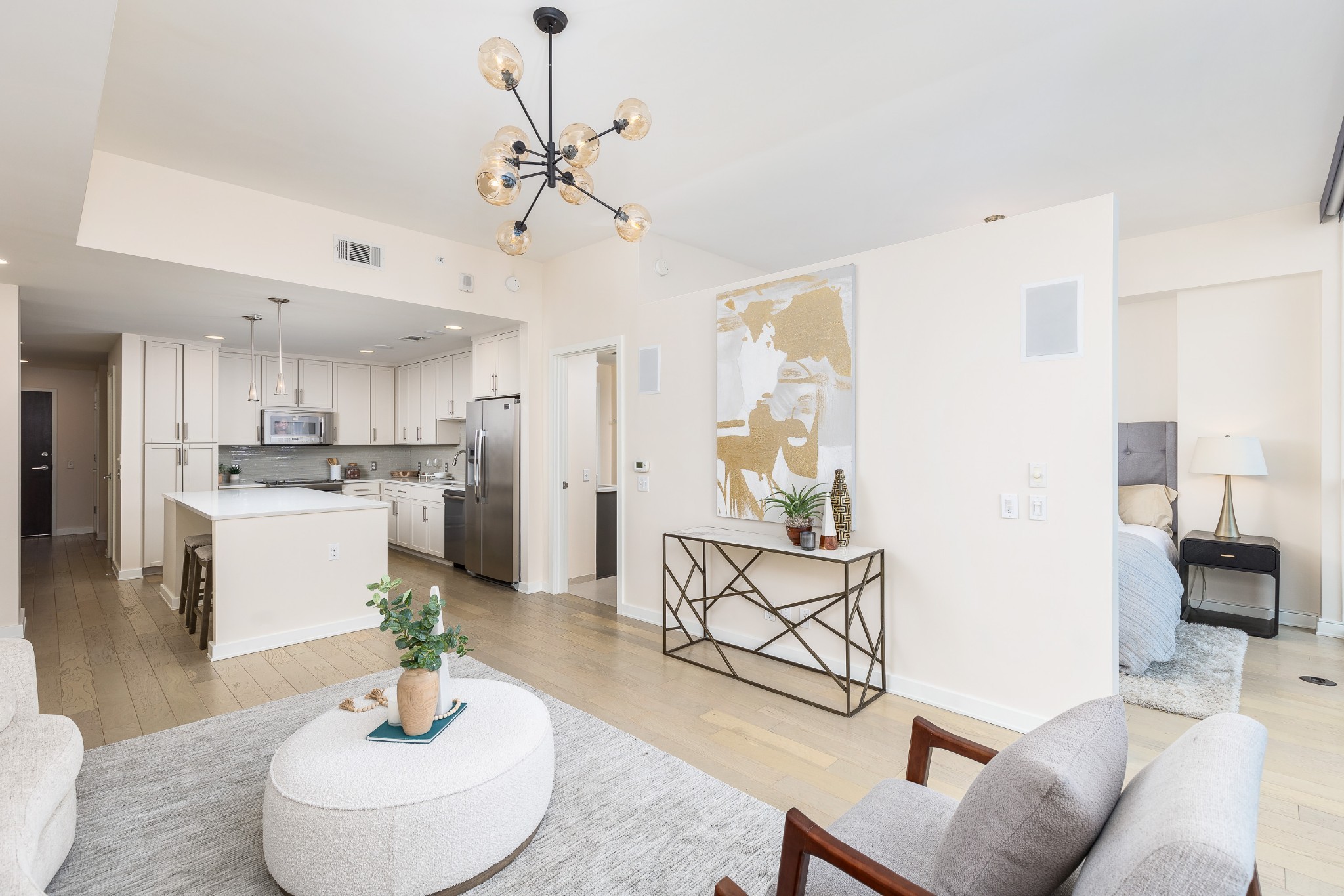 1212 Laurel St #301