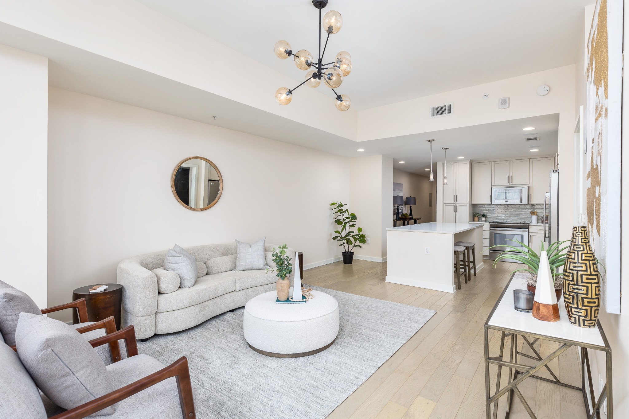 1212 Laurel St #301