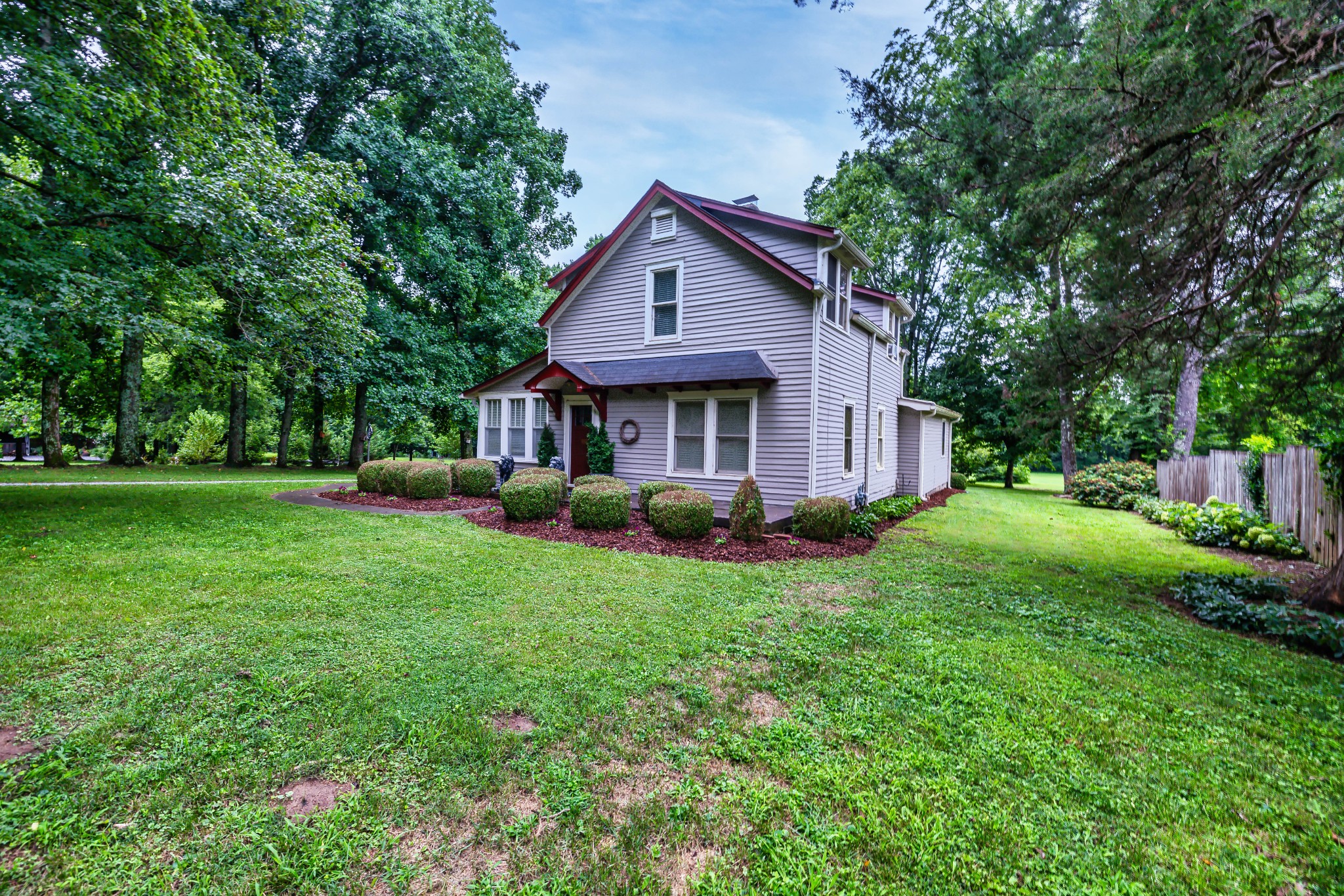 426 Eddy Ln