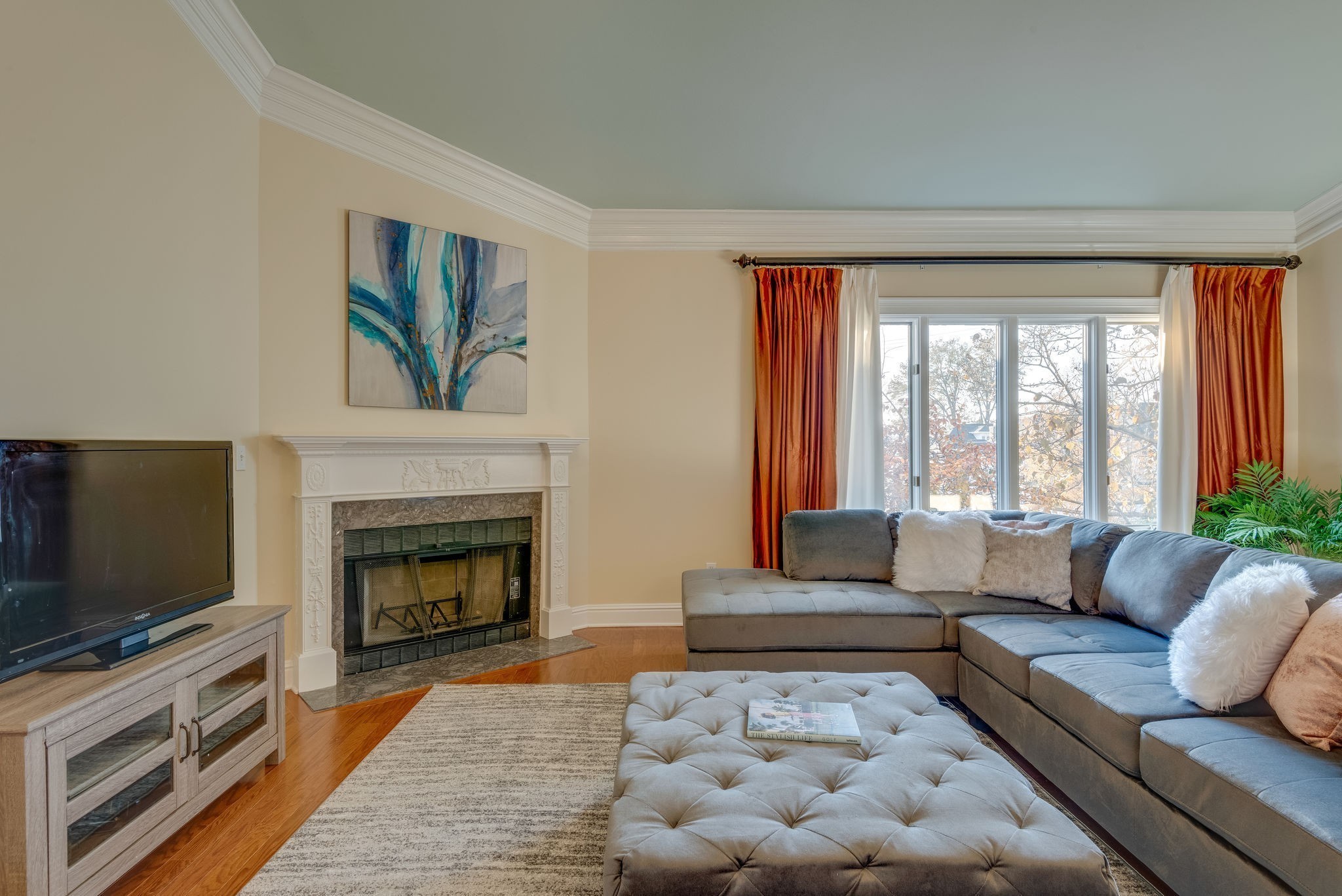 3626 West End Ave Unit: 202
