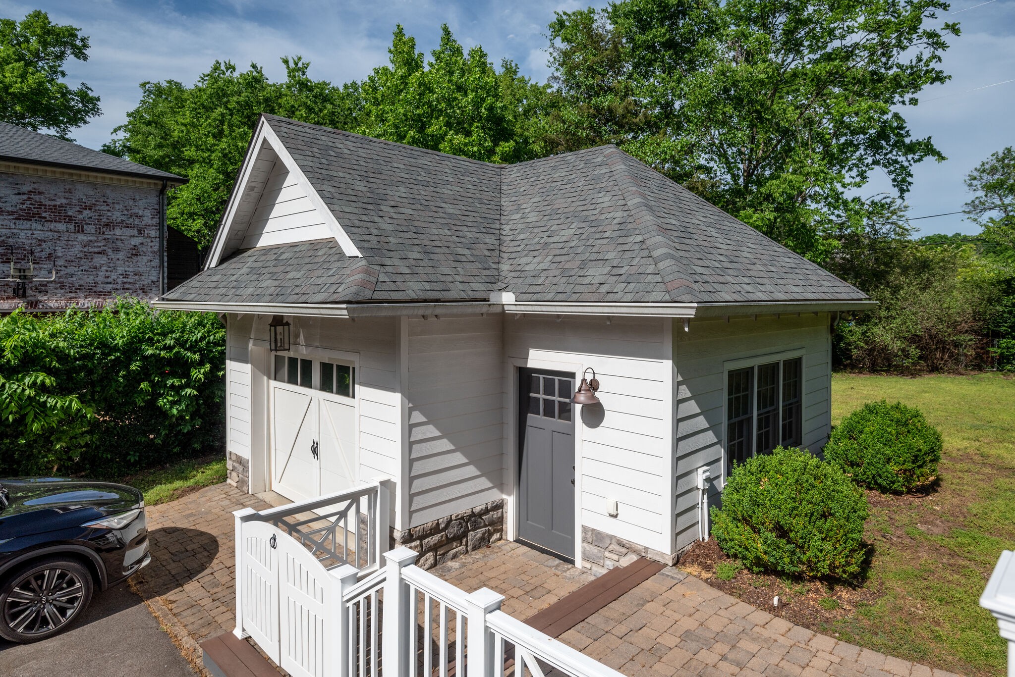 108 Pembroke Ave