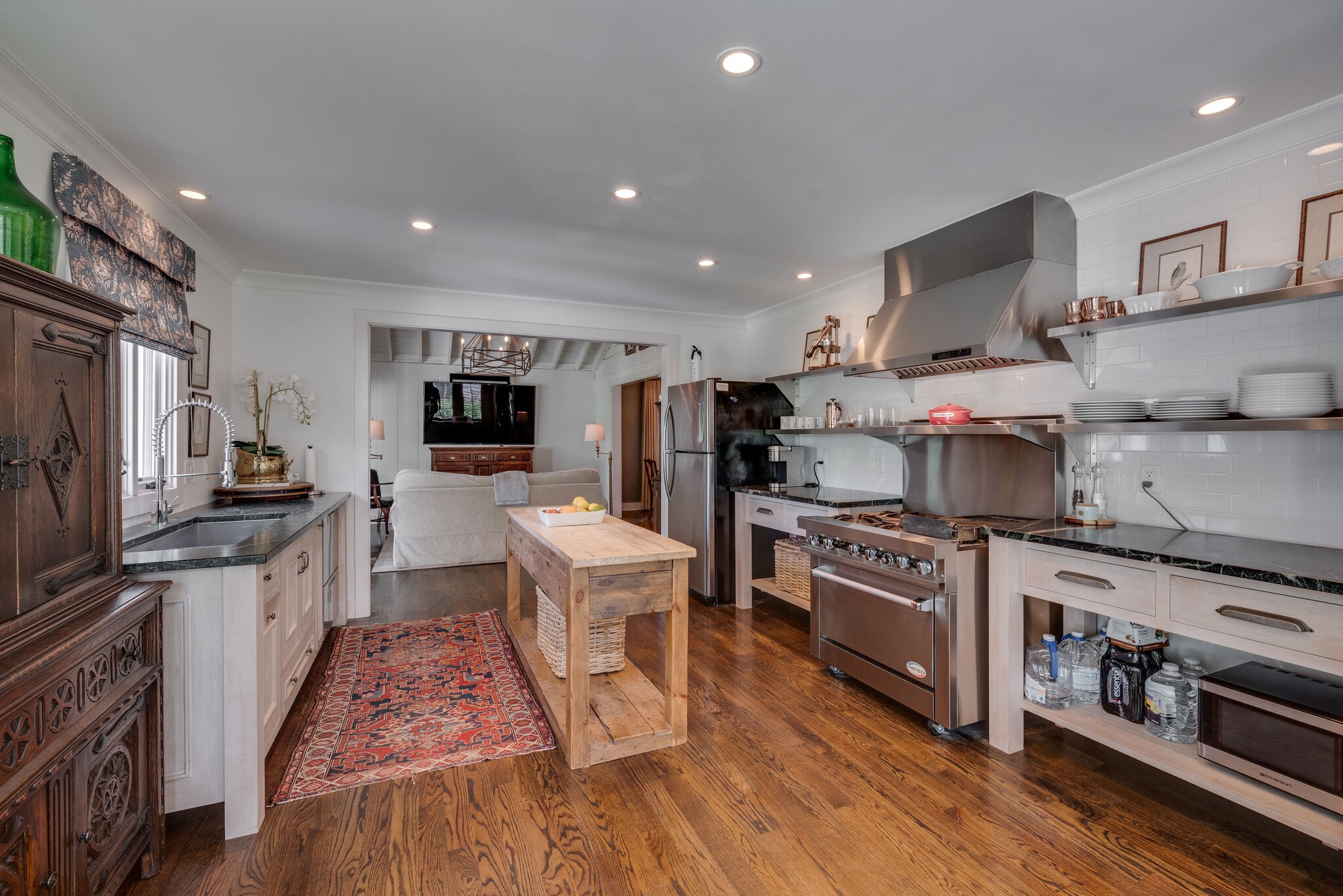 108 Pembroke Ave
