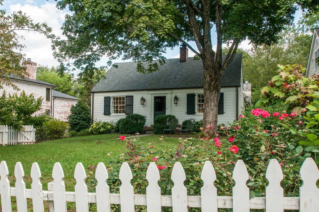 108 Pembroke Ave