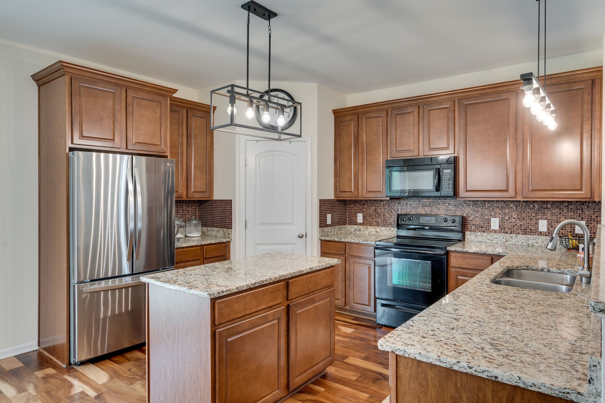 1257 Scarcroft Ln