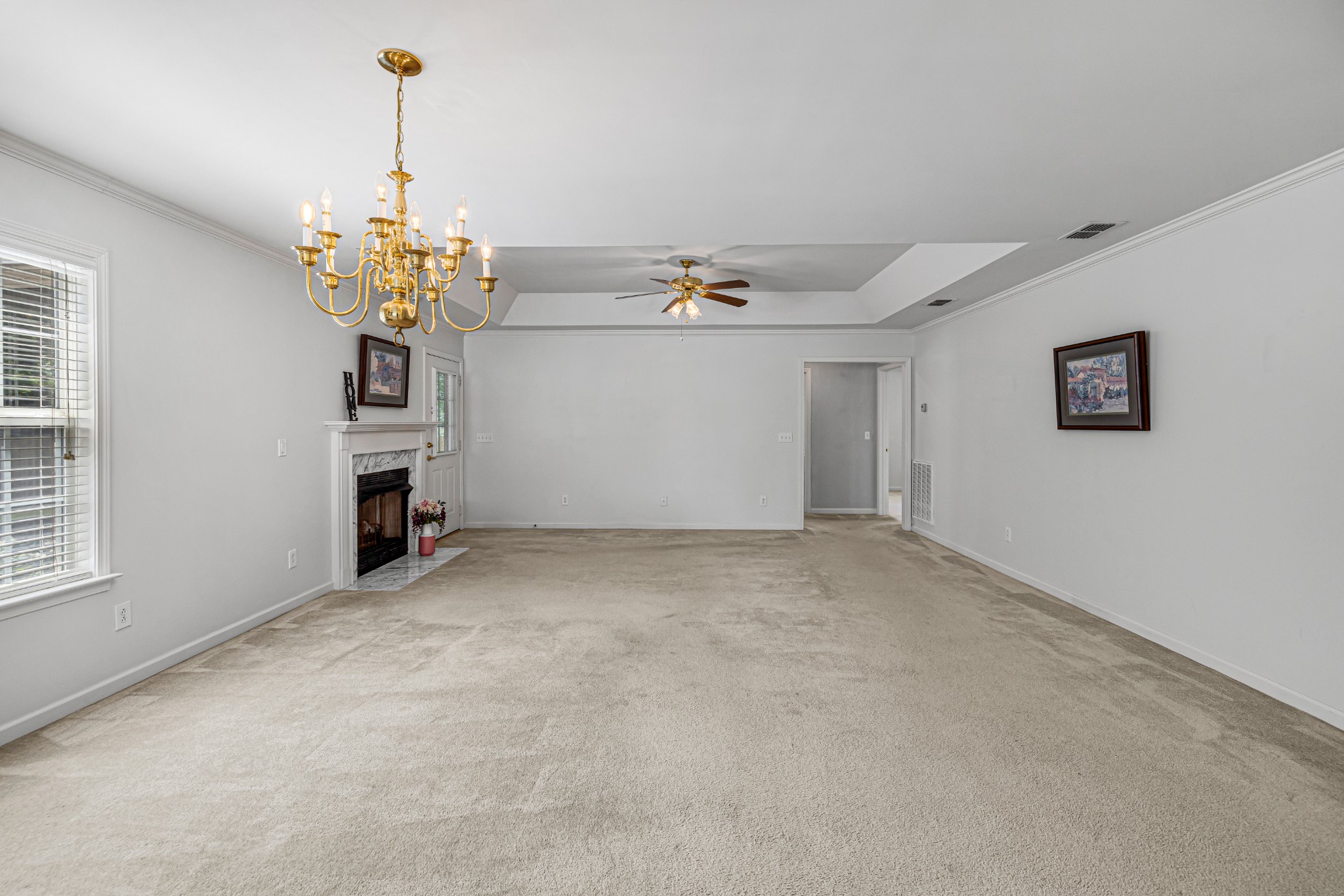 528 Village Green Cir