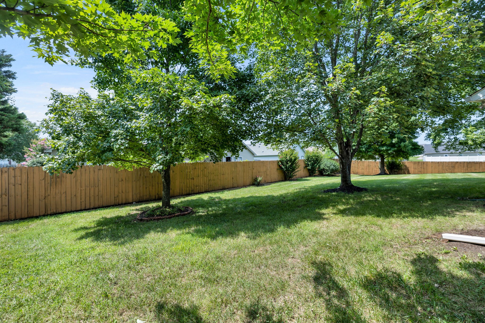 528 Village Green Cir