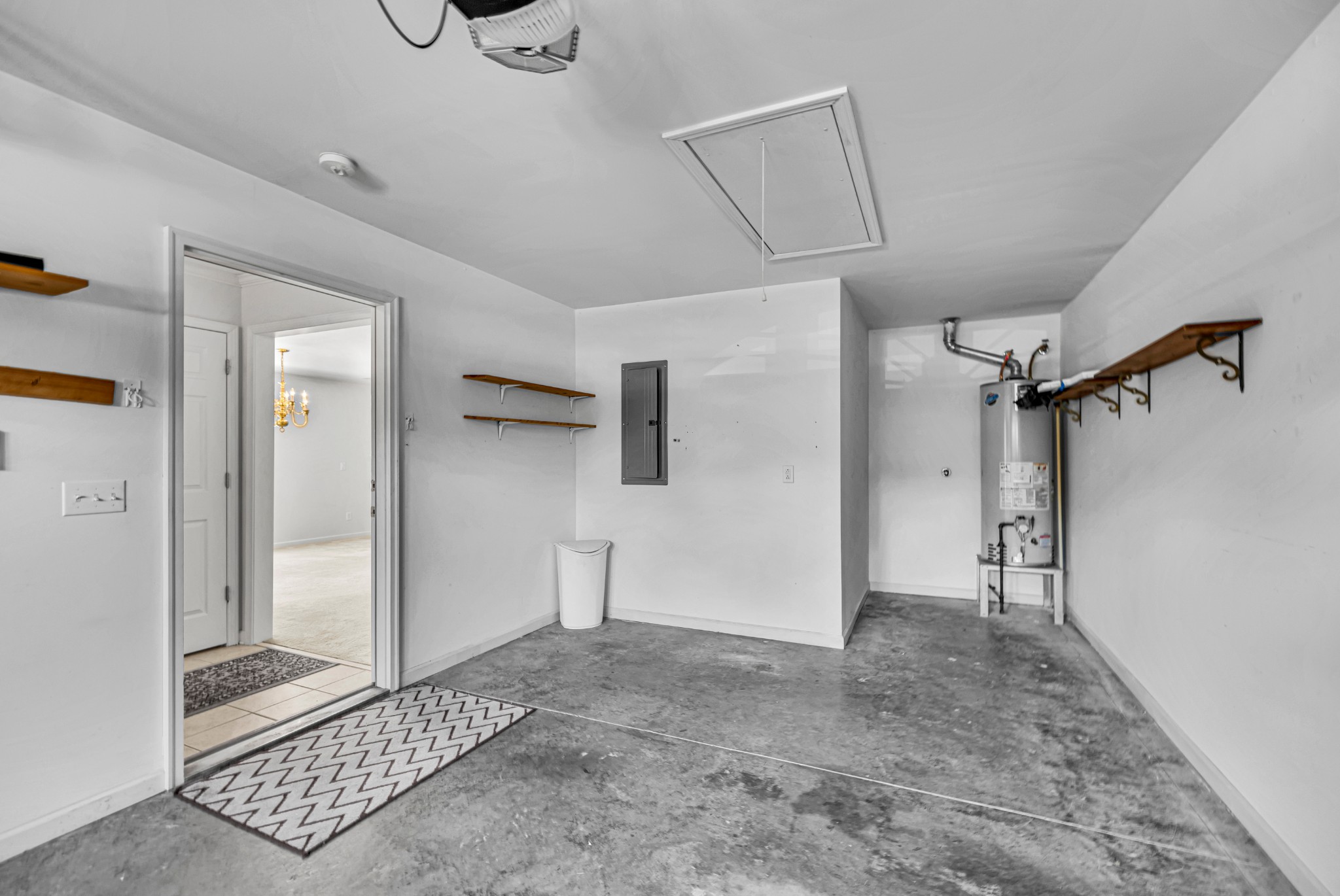 528 Village Green Cir