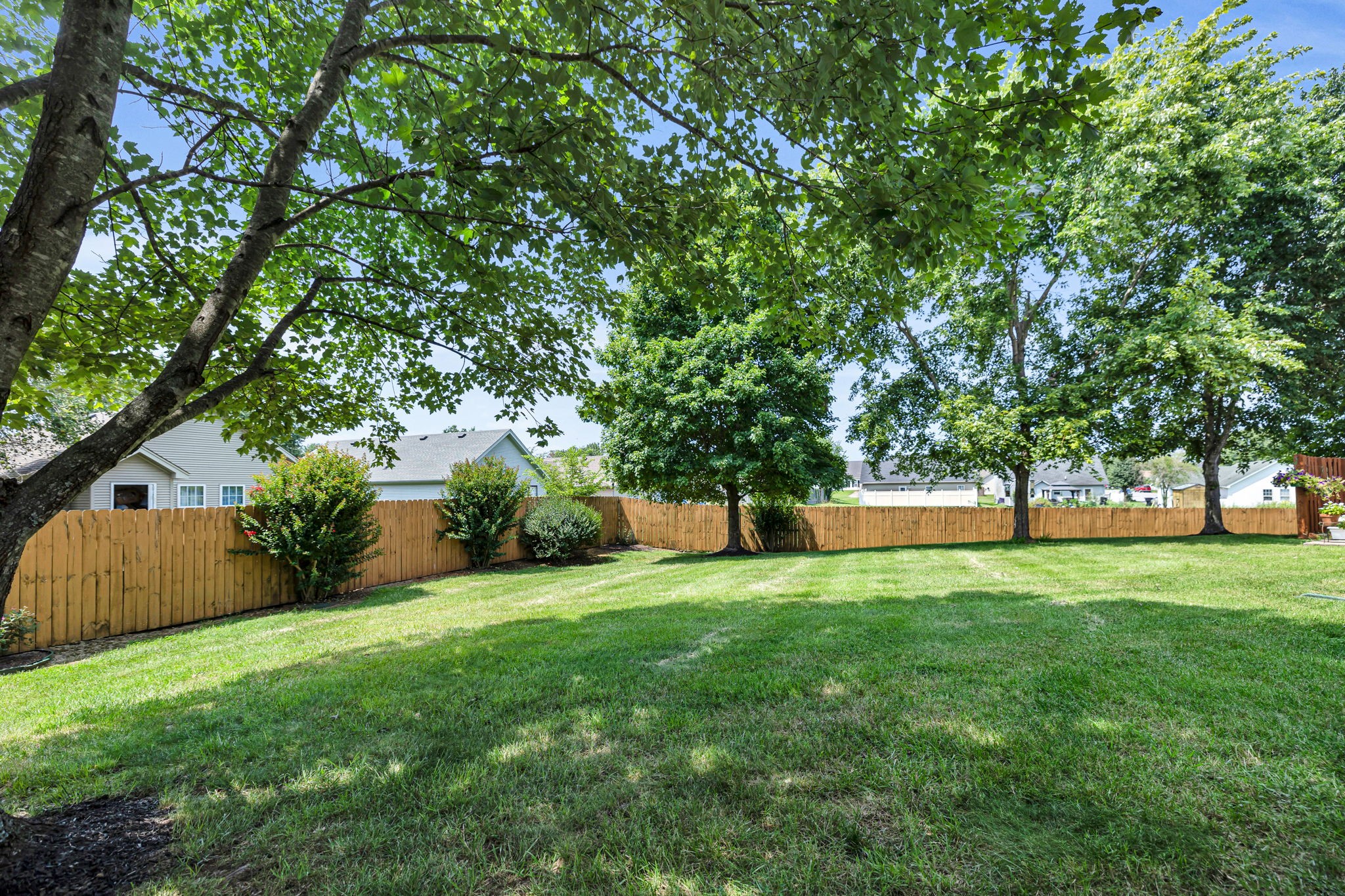 528 Village Green Cir