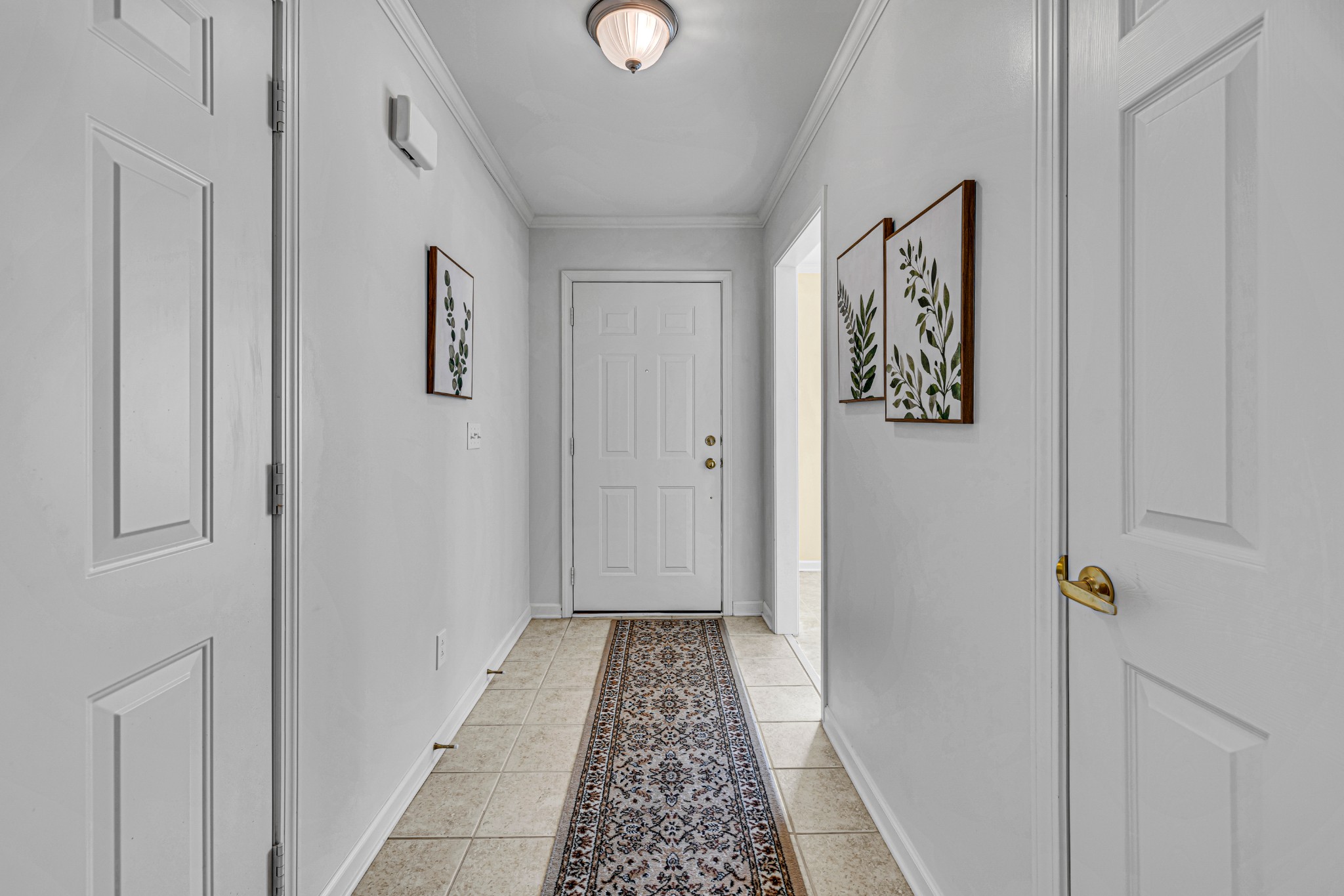 528 Village Green Cir