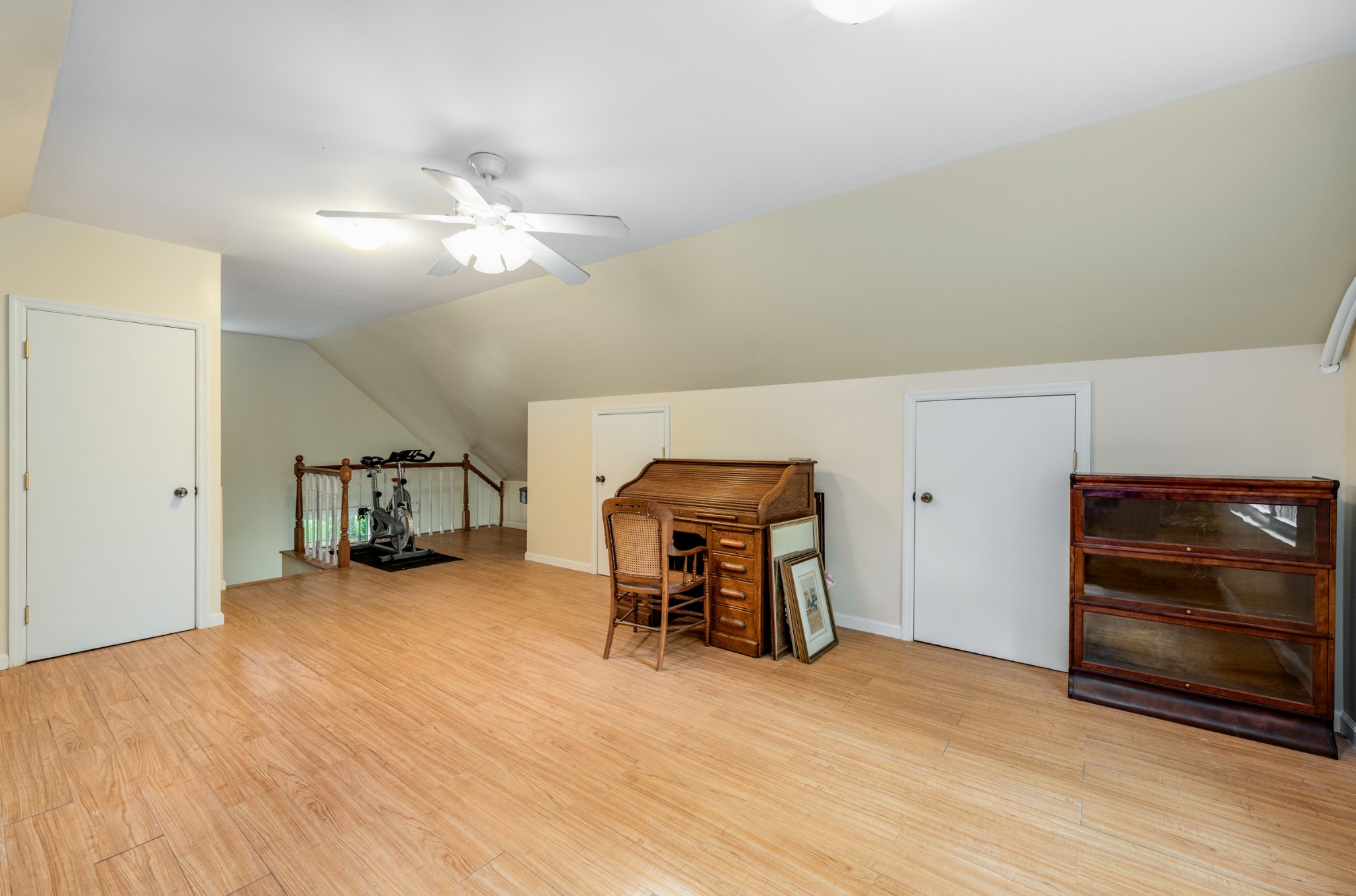307 River Oaks Rd