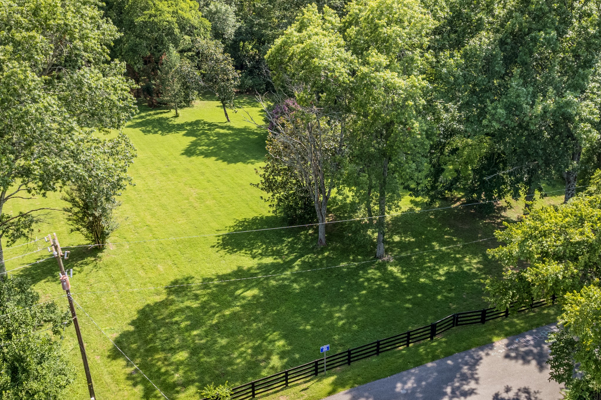 307 River Oaks Rd