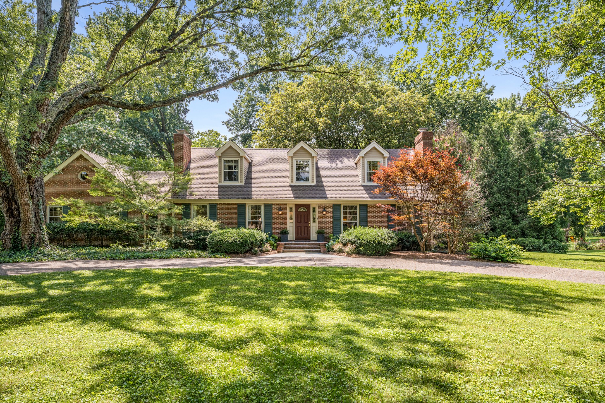 307 River Oaks Rd