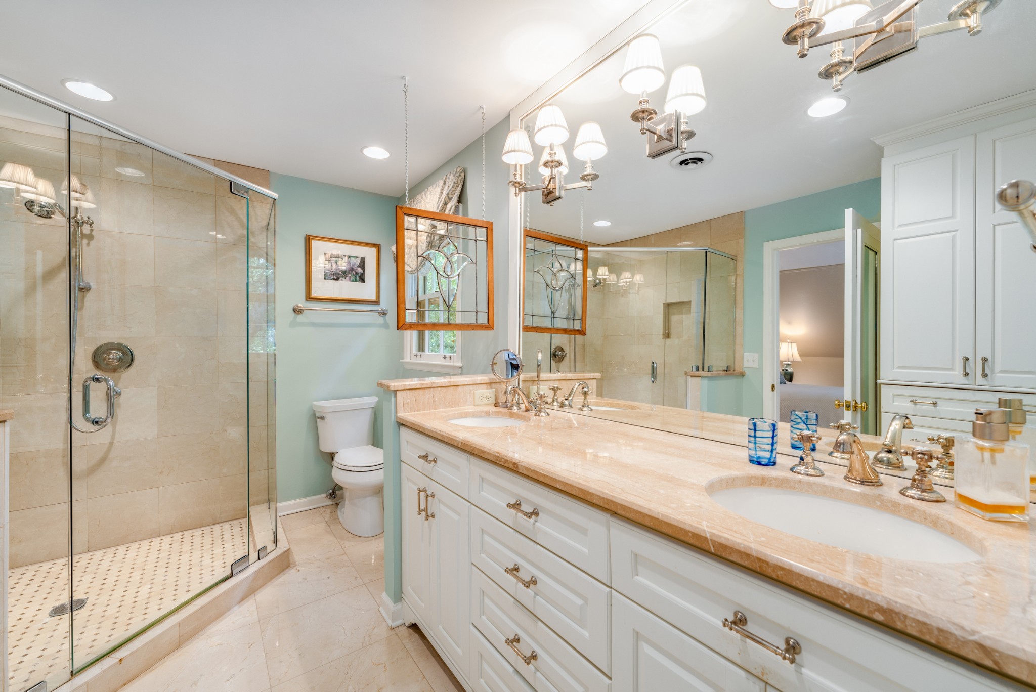 307 River Oaks Rd