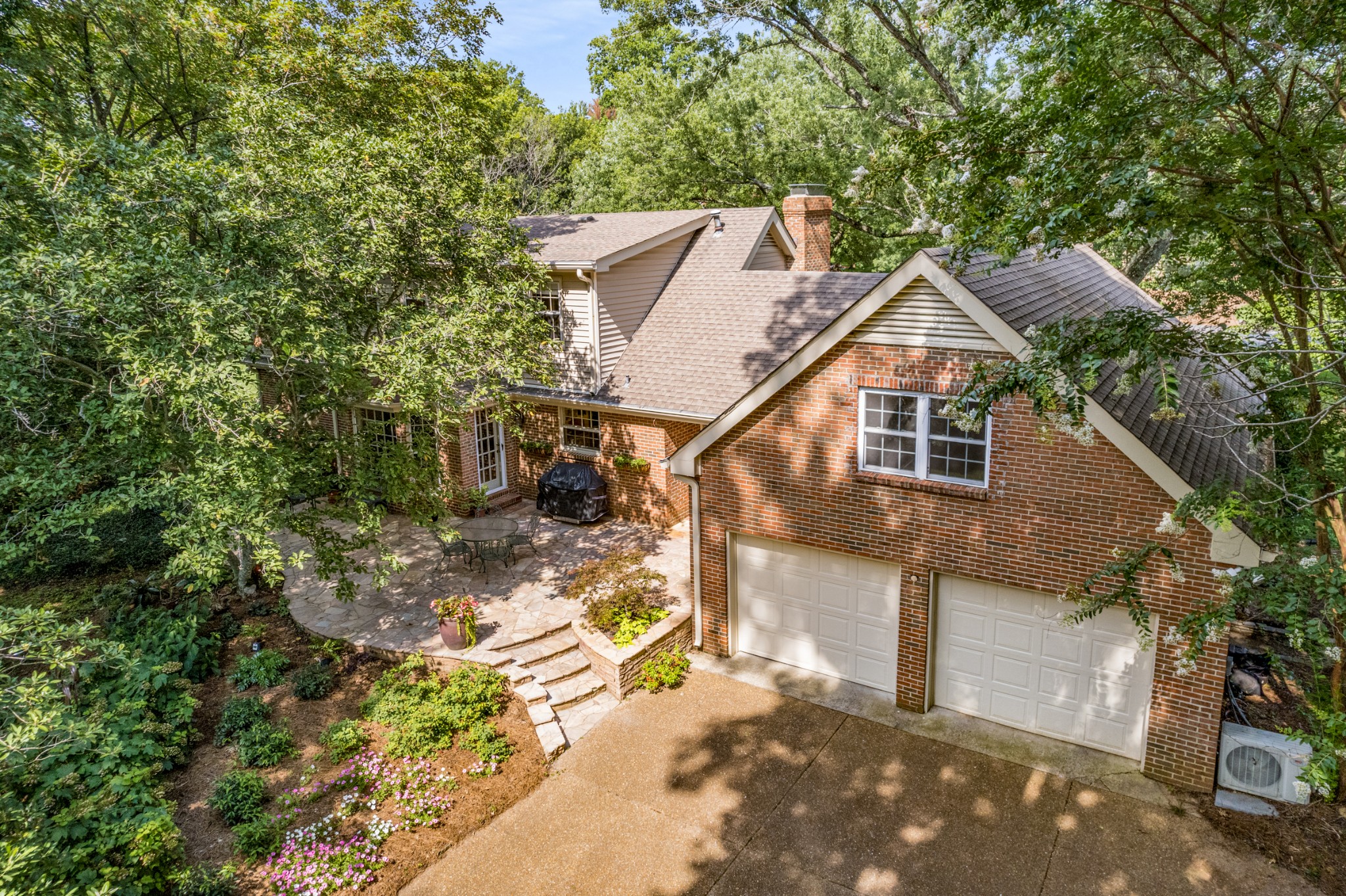 307 River Oaks Rd