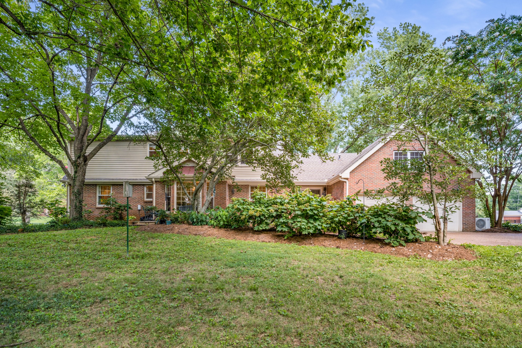 307 River Oaks Rd