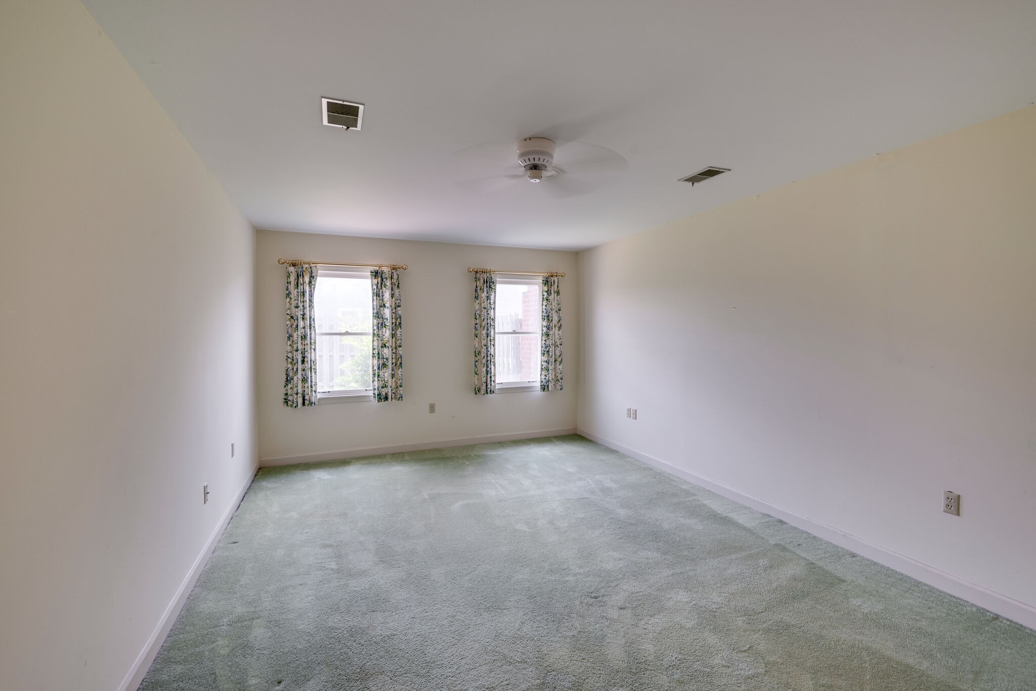 310 Cana Cir