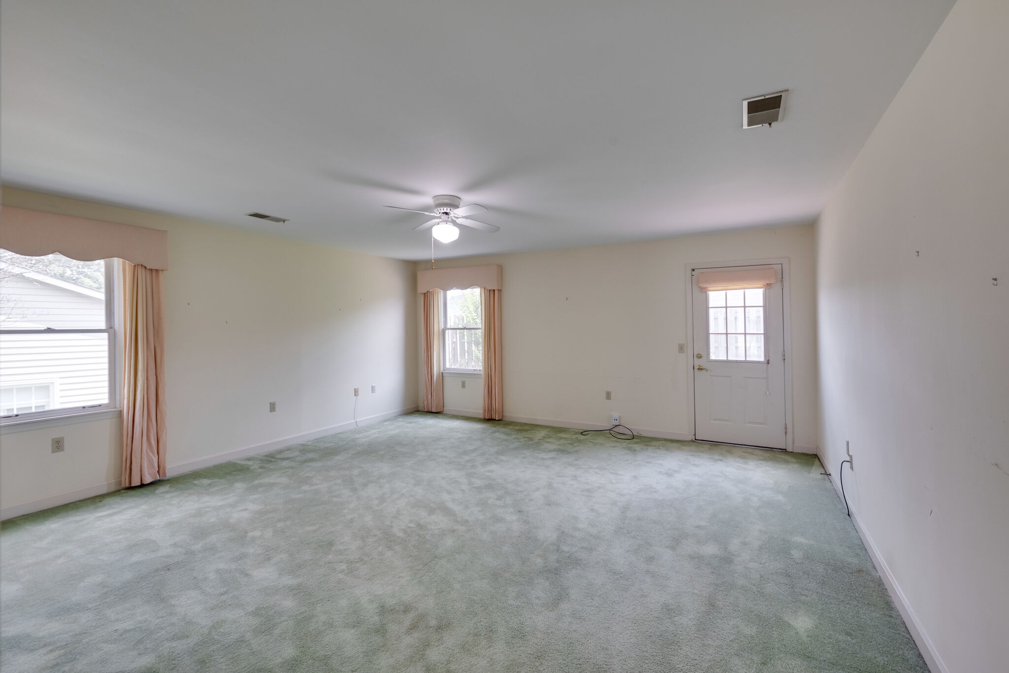 310 Cana Cir