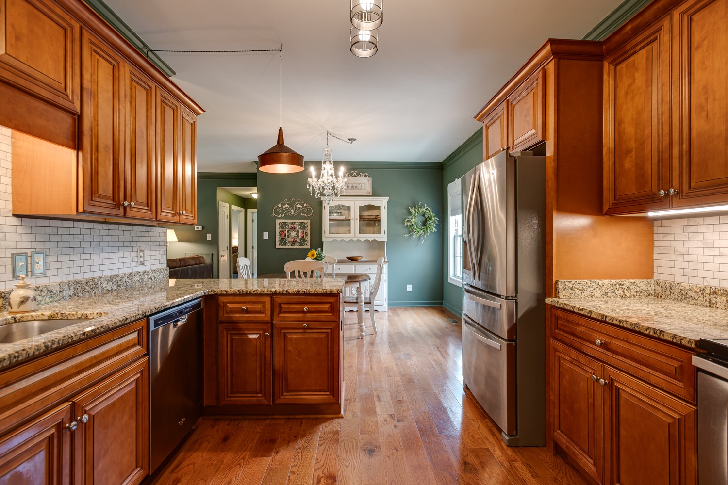 214 Sunnyside Dr