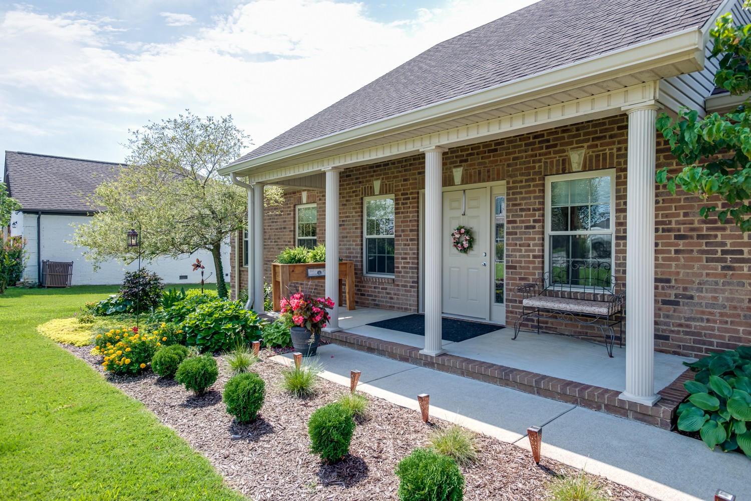 214 Sunnyside Dr