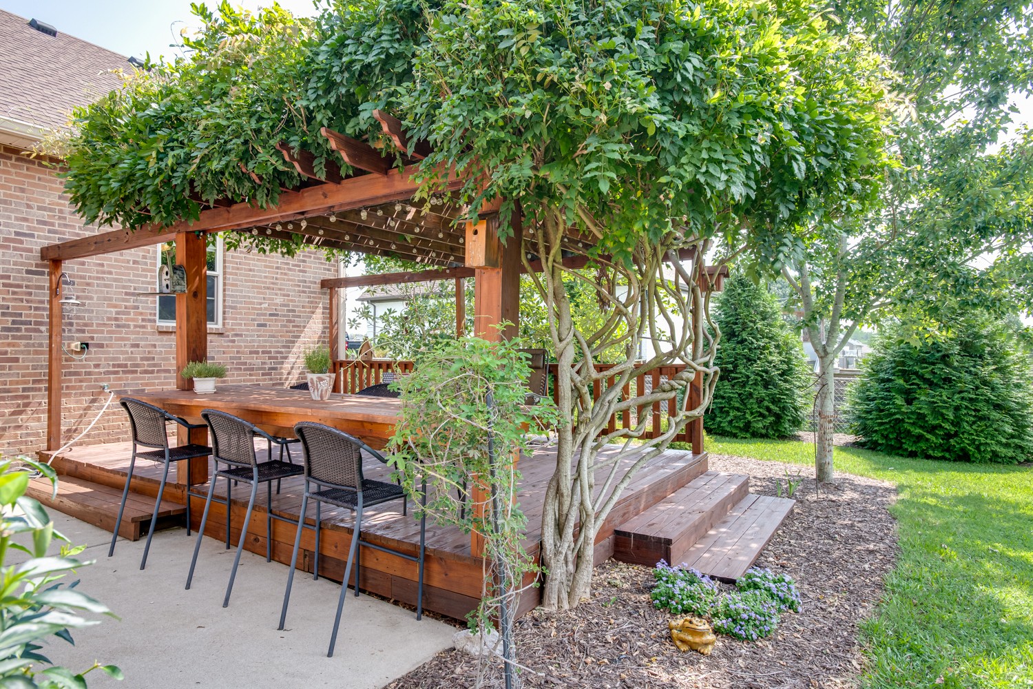214 Sunnyside Dr