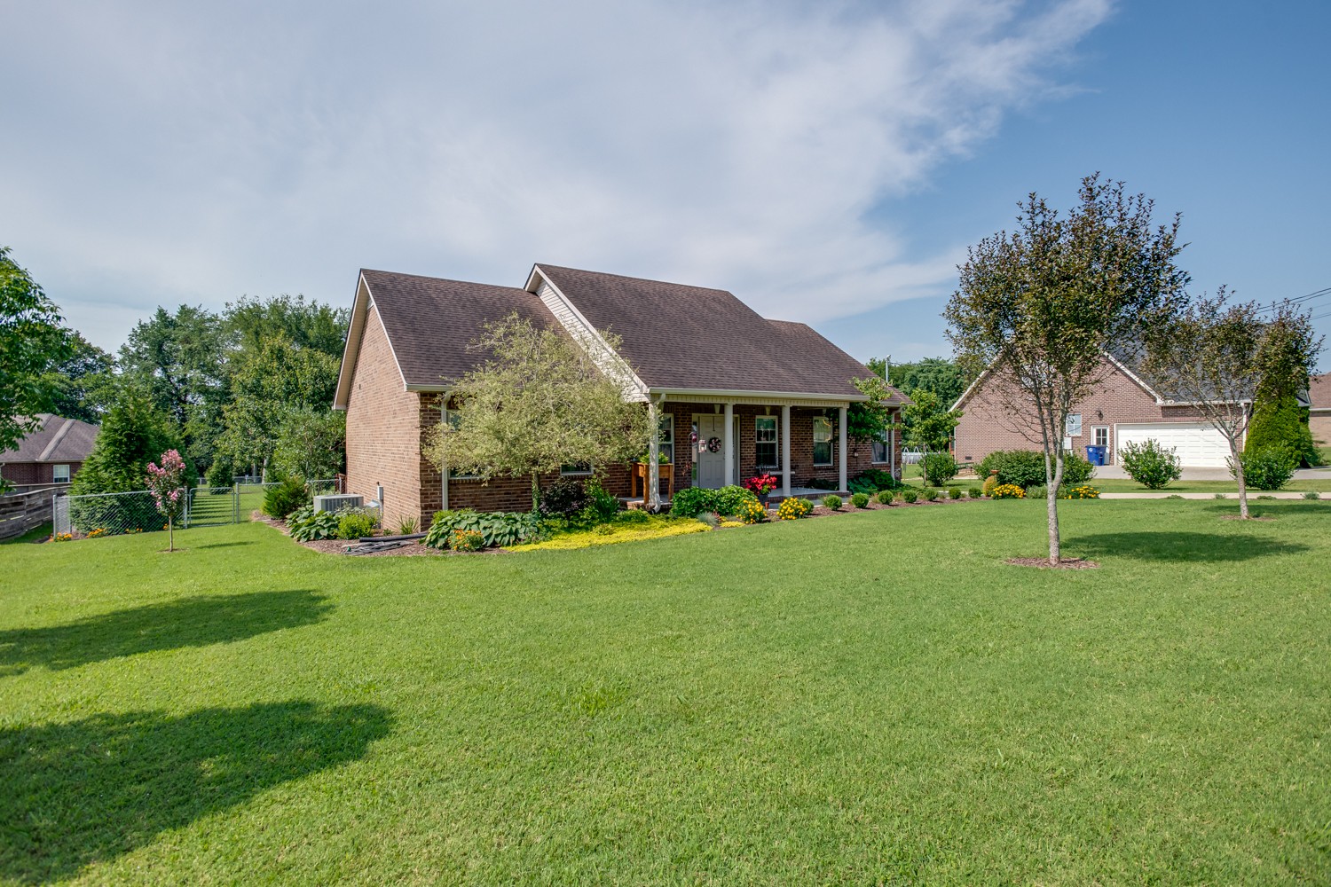 214 Sunnyside Dr